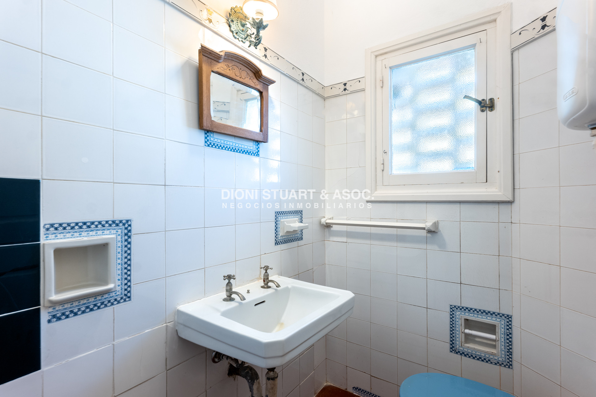 Casa ID.766 - CASA EN VENTA EN PLAYA MANSA CON PISCINA EXCELENTE CONSTRUCCIÓN