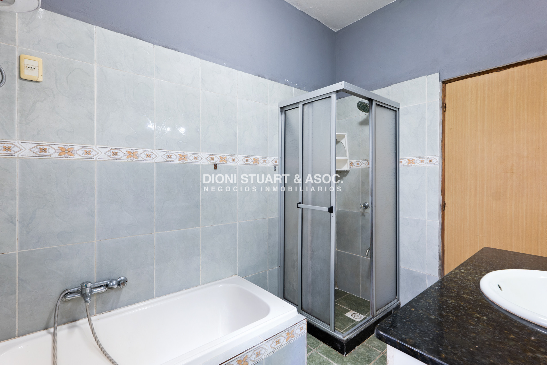 Casa ID.694 - Casa en Venta - Oportunidad - Jardines de Córdoba - 3 Dormitorios + Barbacoa + Dependencia