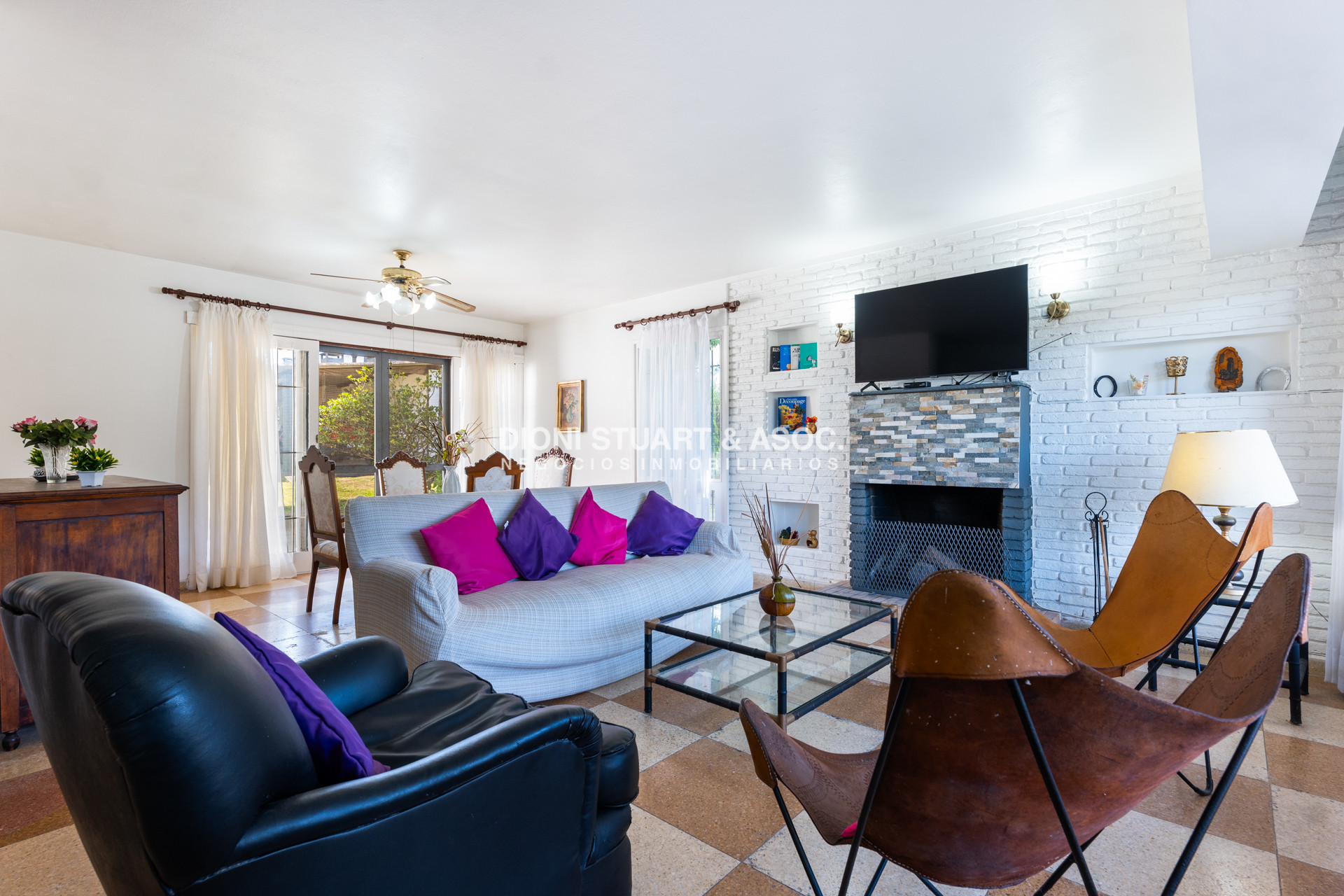 Casa ID.785 - CASA EN VENTA DE 5 DORMITORIOS CERCA DEL SHOPPING