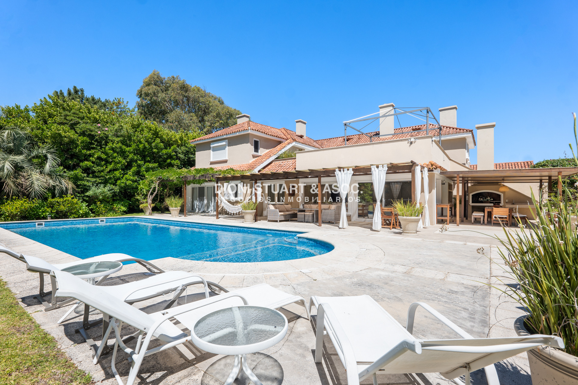 Casa ID.1162 - MEGA CASA EN EL GOLF - A METROS DEL MAR