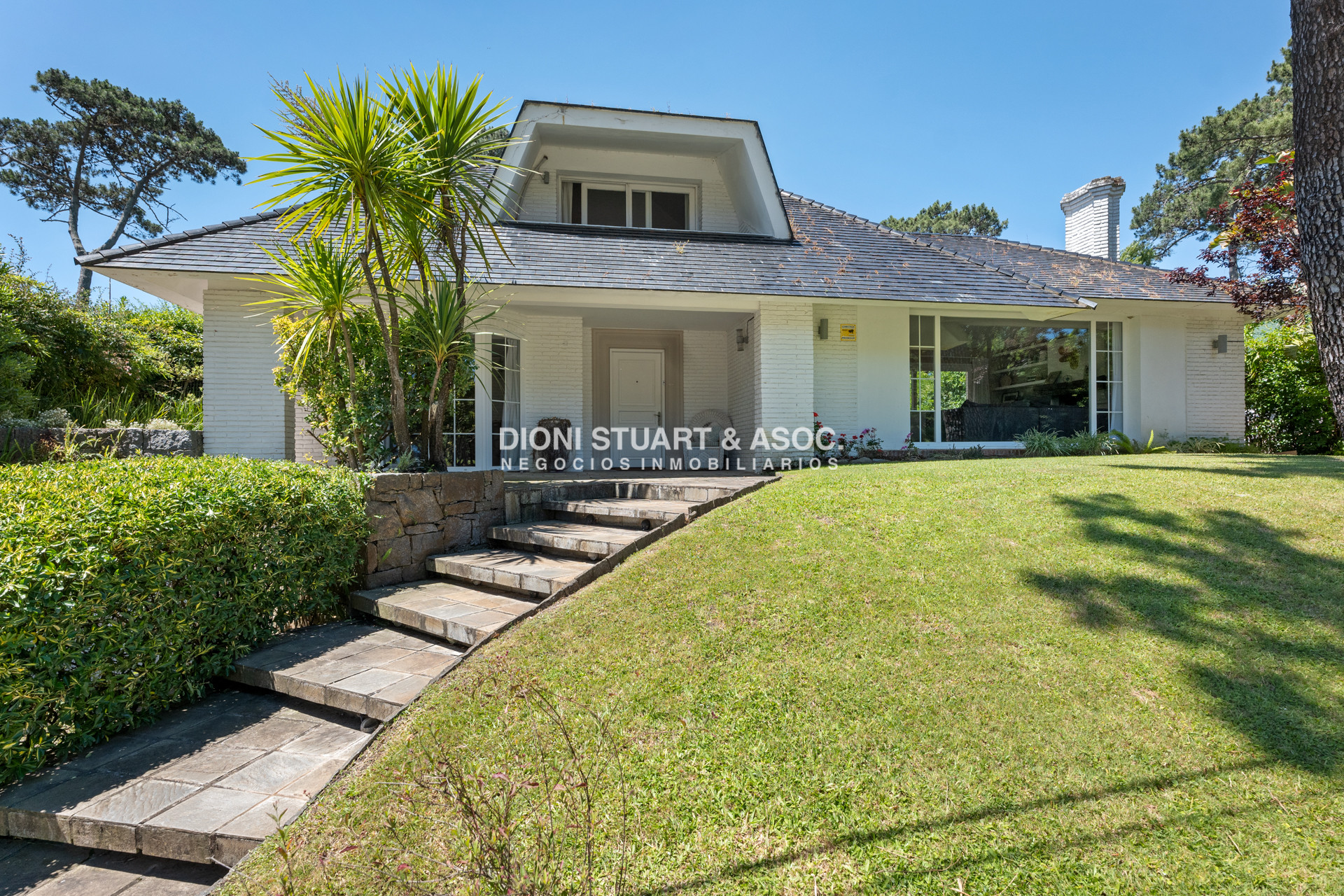 Casa ID.863 - Casa en La Mansa en Venta - 3 Dorm - Piscina