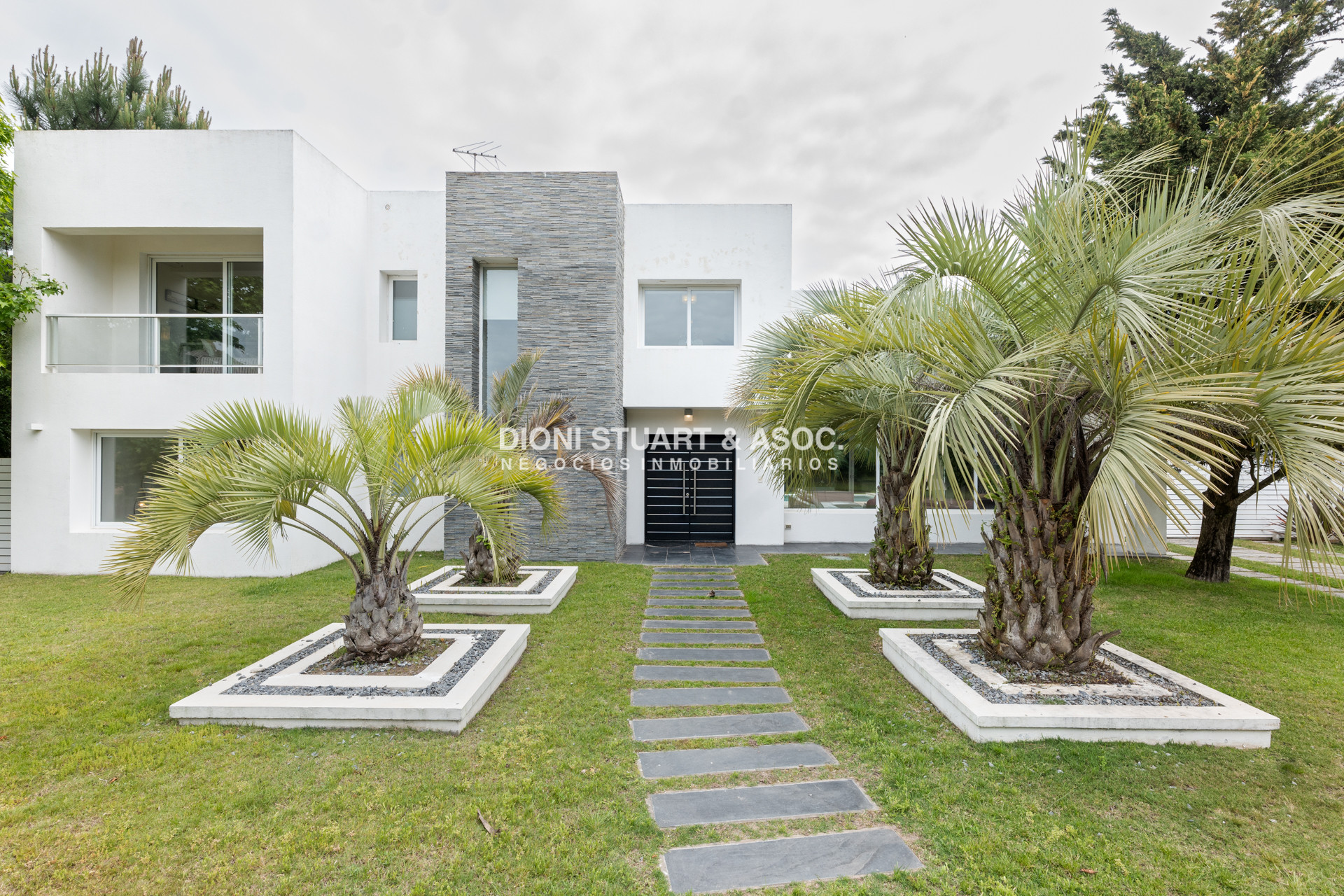 Casa ID.809 - Casa en Boluevard Park - 5 Dormitorios