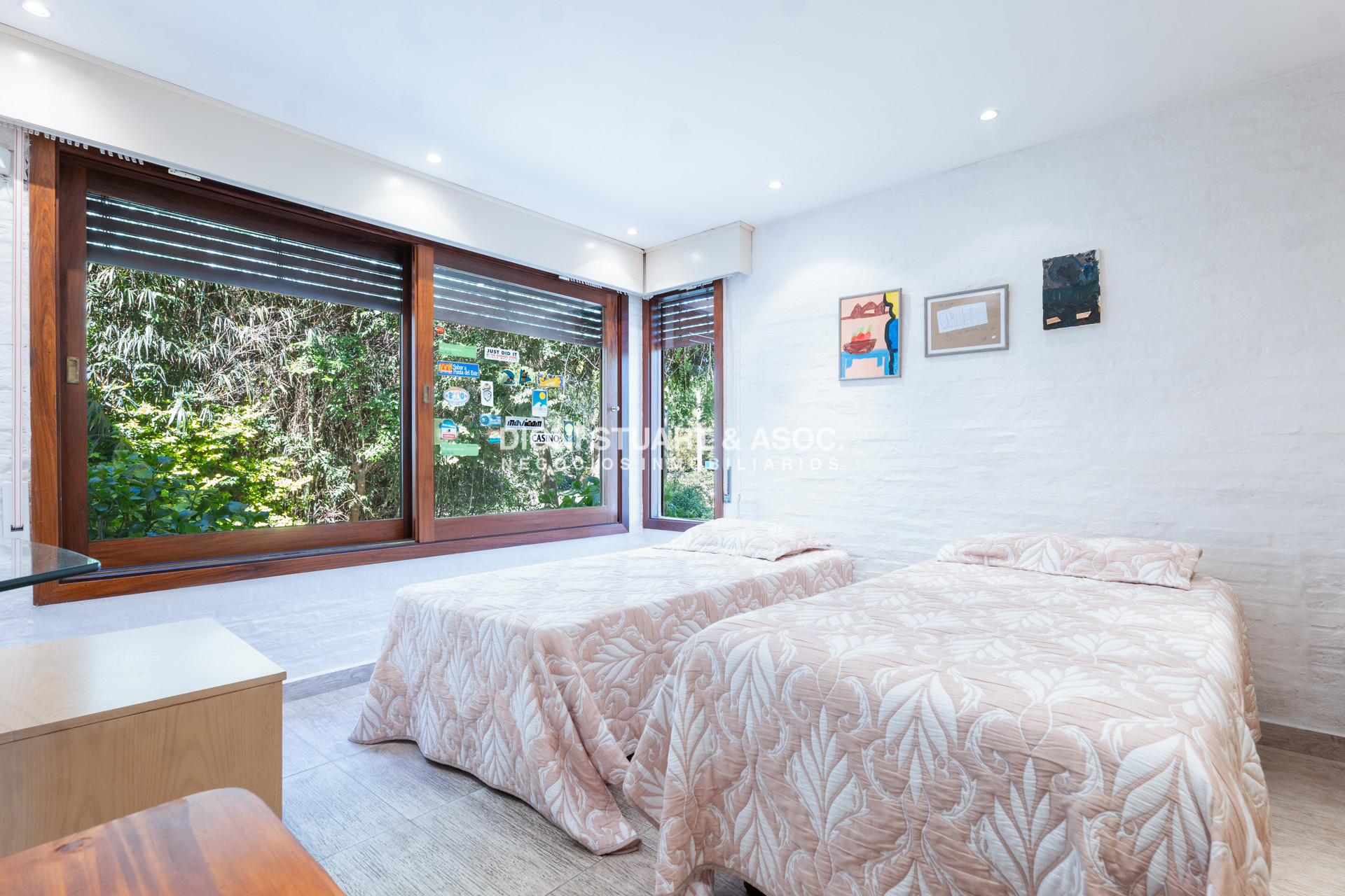 Casa ID.1132 - VENTA CASA EN EL GOLF - 5 DORMITORIOS + DEPENDENCIA - MEGA BARBACOA
