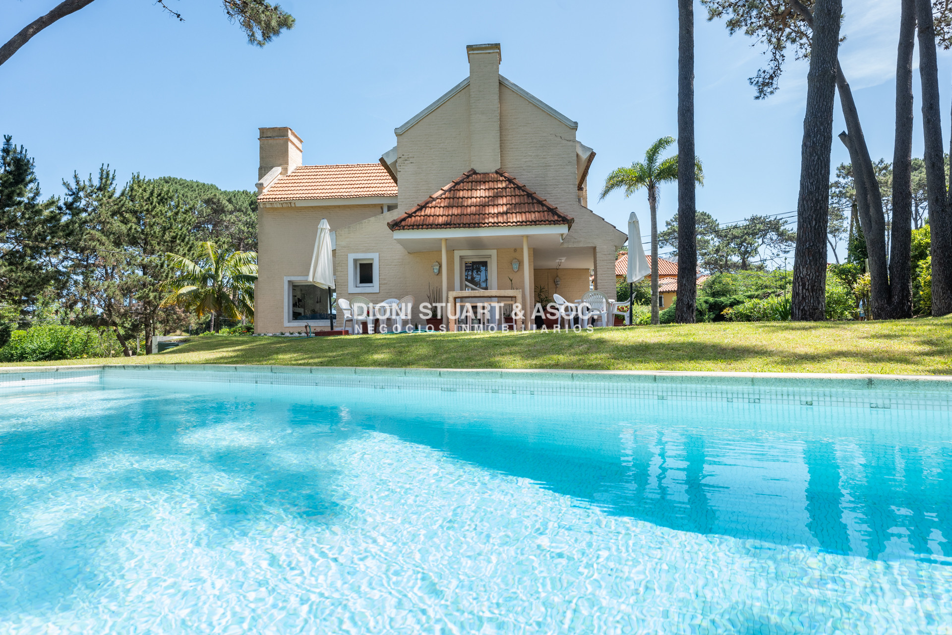Casa ID.873 - CASA EN MONTOYA EN ALQUILER DE TEMPORADA CON 5 DORMITORIOS Y PISCINA MUY CERCA DEL MAR 