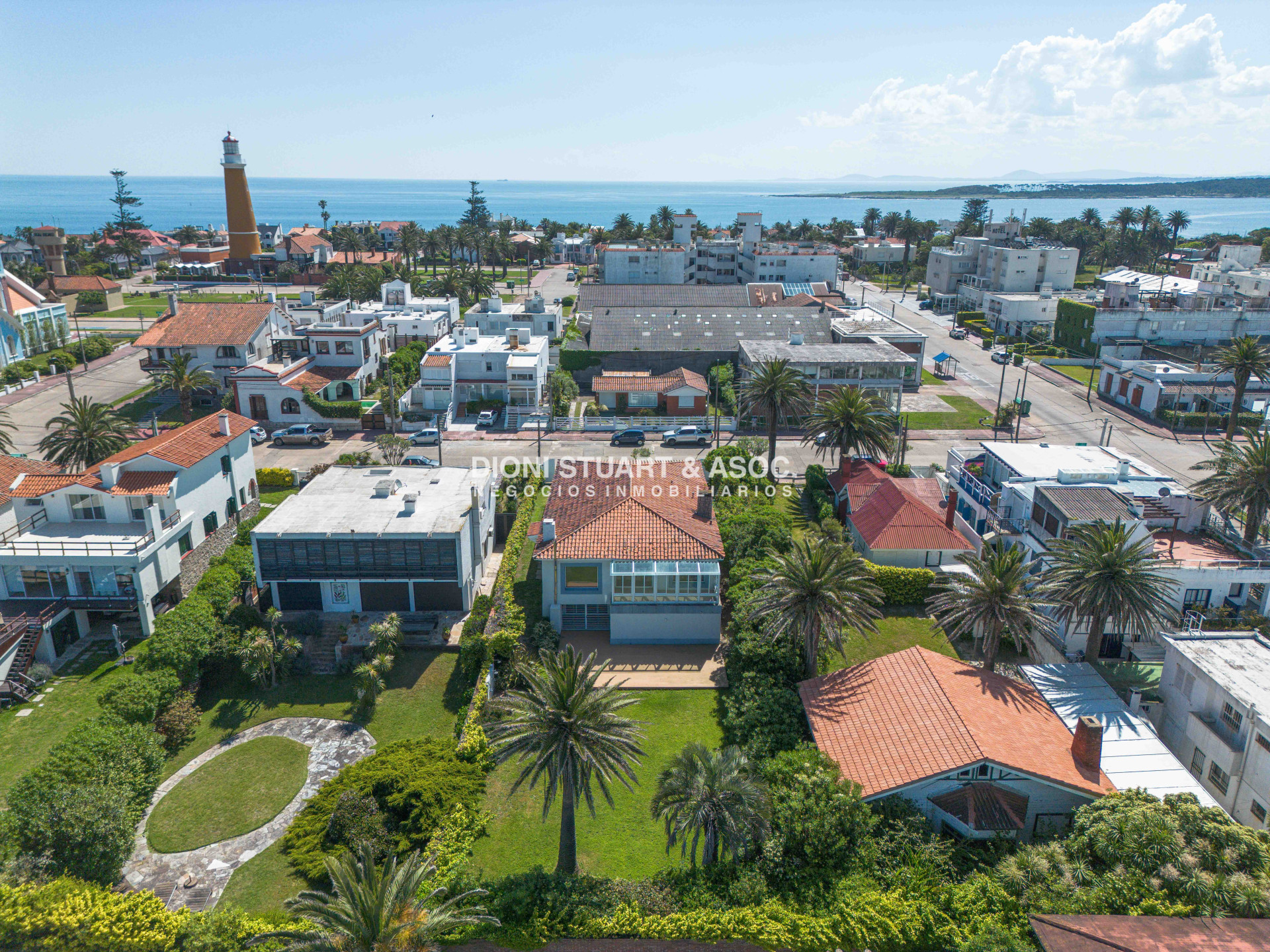 Casa ID.806 - Casa En La Peninsula - A estrenar - 6 Dormitorios