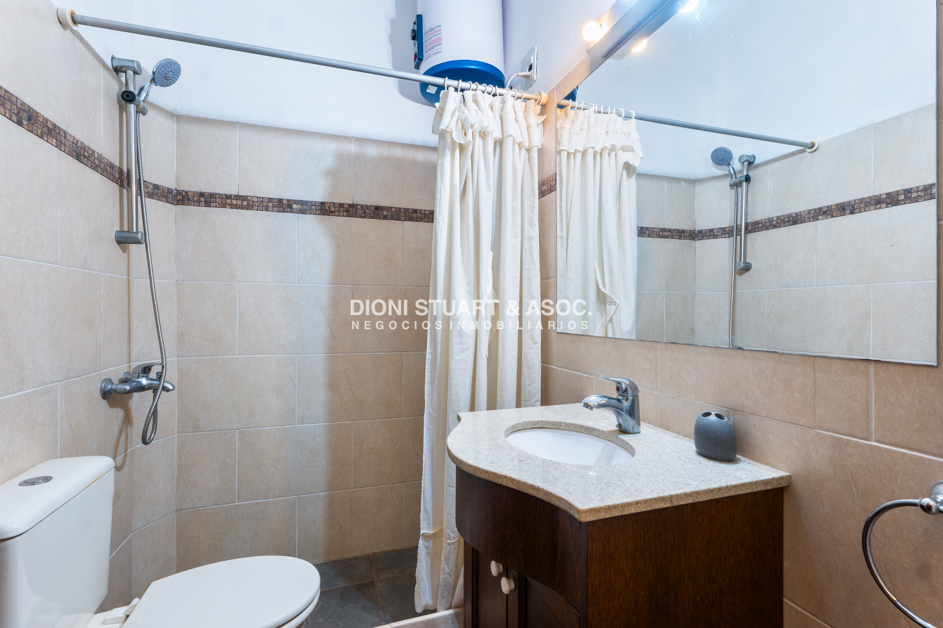 Casa ID.434 - Casa En Pinares en Oportunidad - 4 Dormitorios - Reciclada