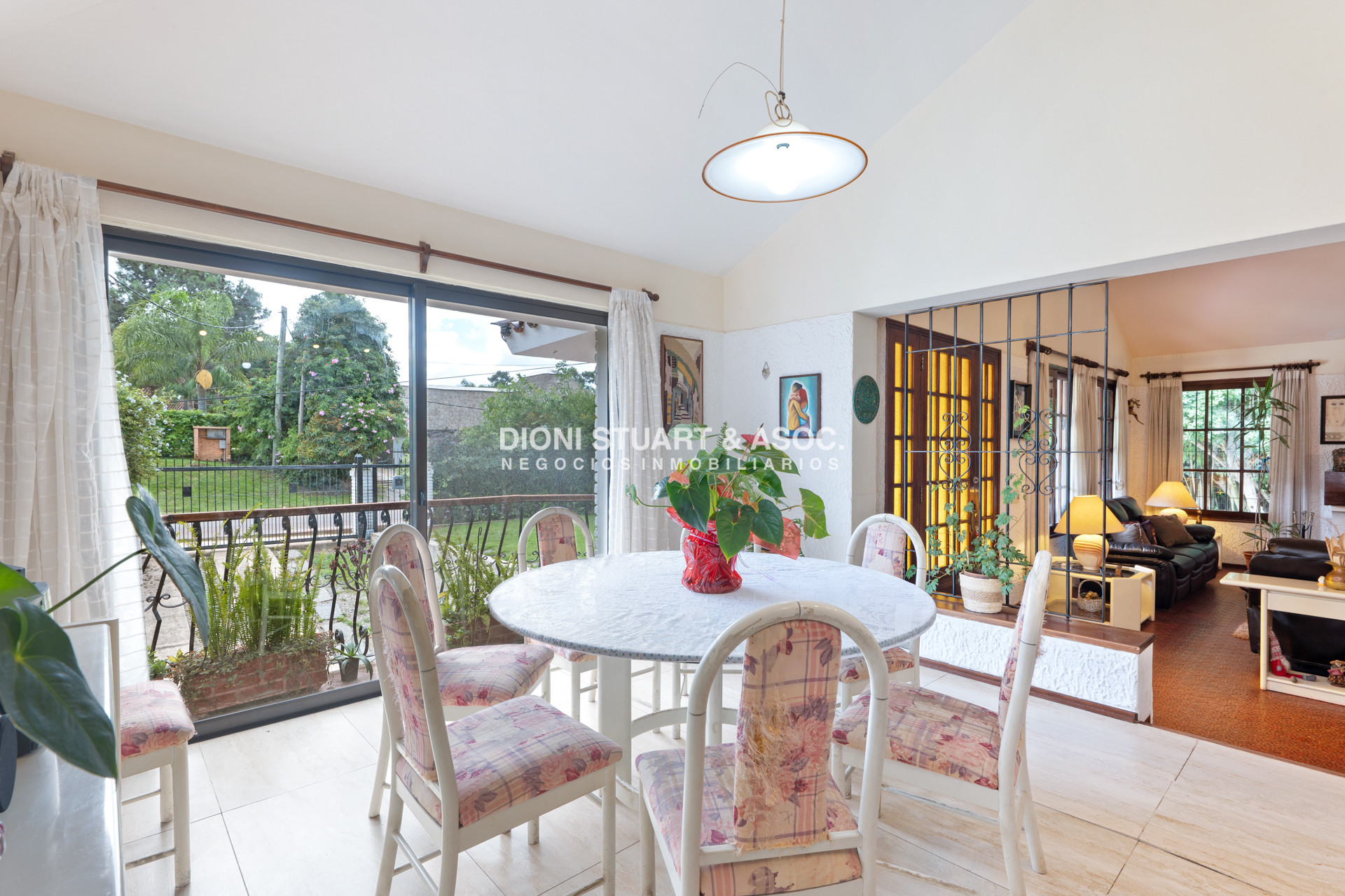 Casa ID.644 - OPORTUNIDAD - CASA EN ROOSEVELT - 5 DORMITORIOS Y 5 BAÑOS - PISCINA CLIMATIZADA