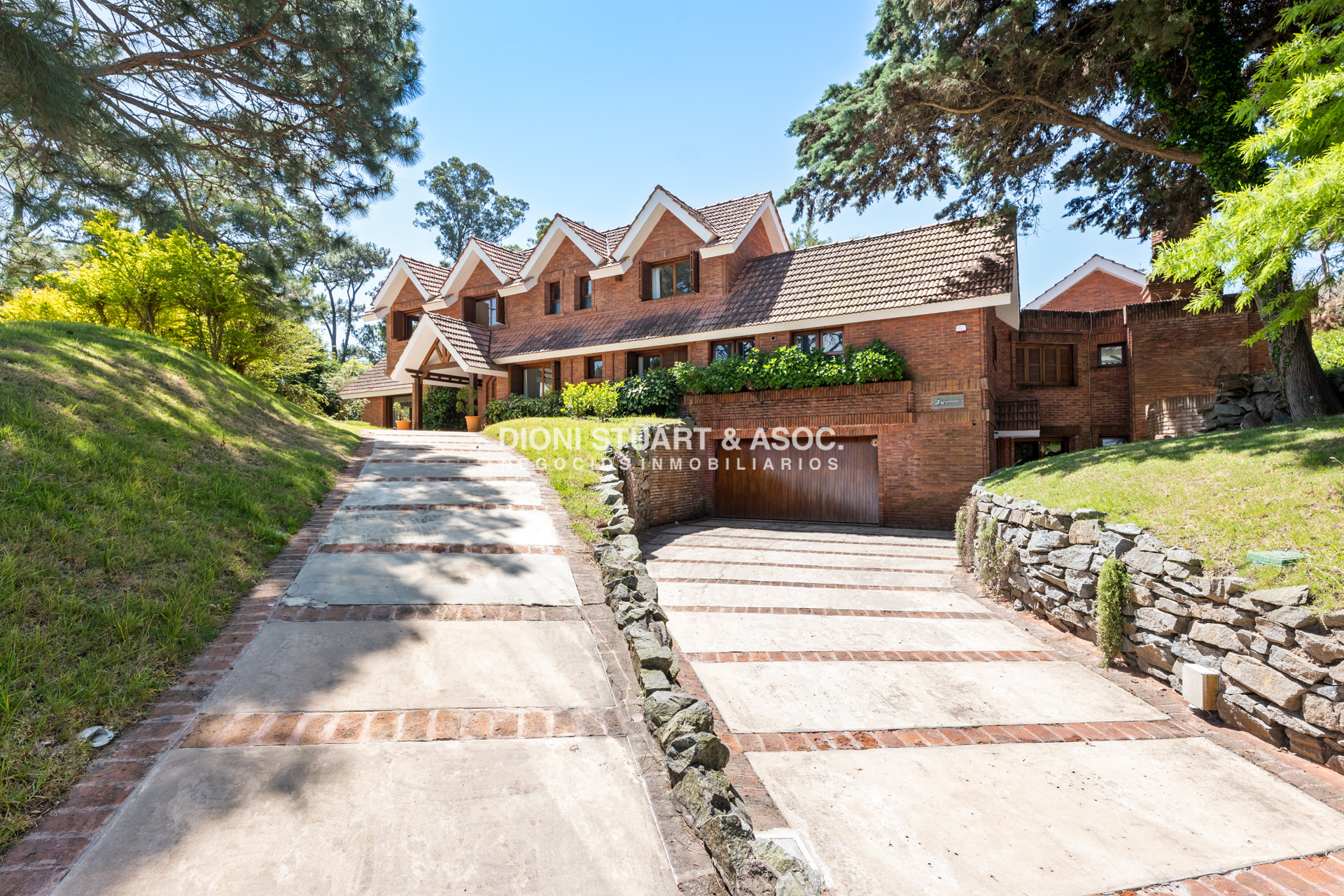 Casa ID.843 - CASA EN VENTA EN EL GOLF - INCREIBLE
