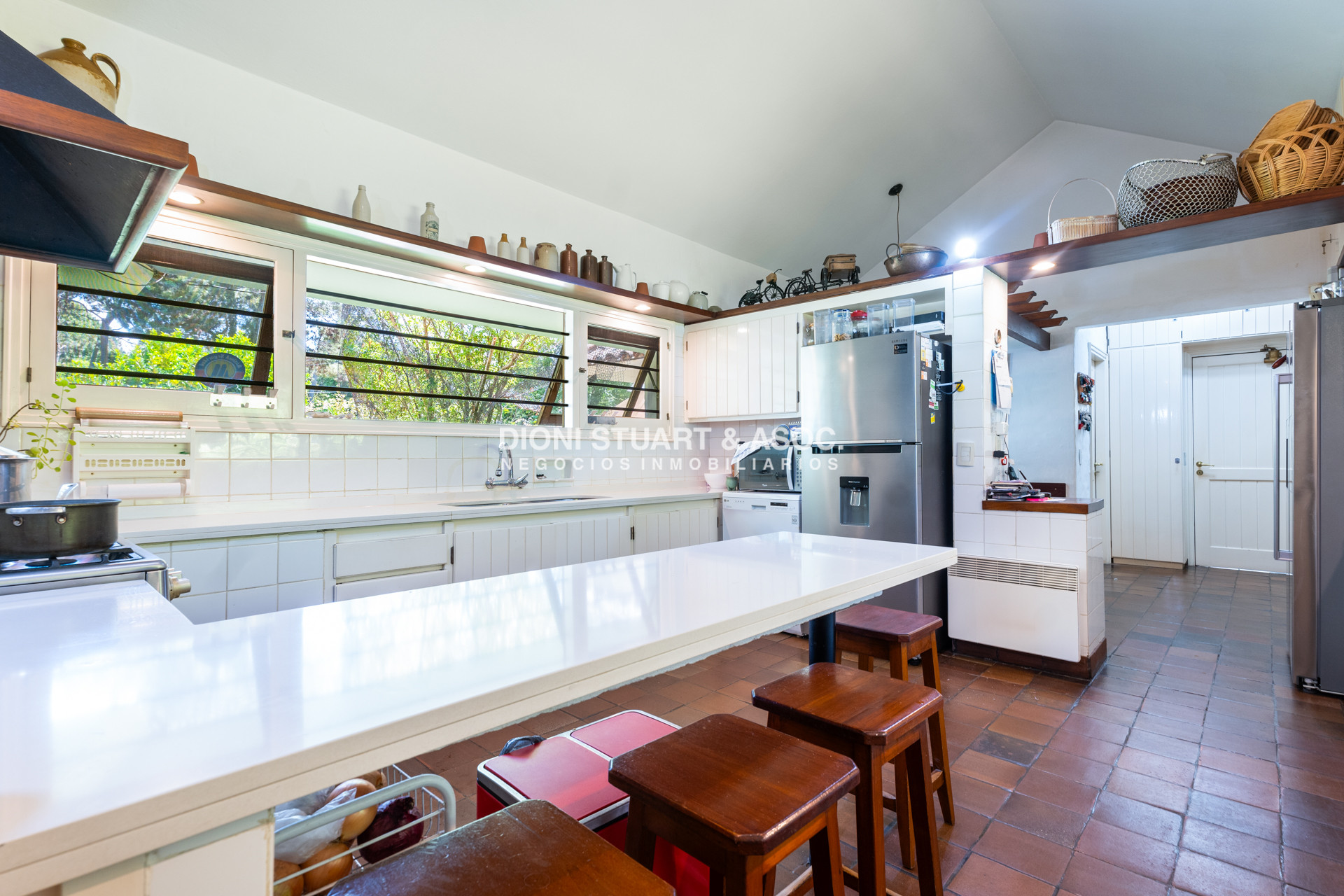 Casa ID.889 - CASA EN VENTA IMPONENTE EN EL GOLF - SAN RAFAEL - 6 DORMITORIOS