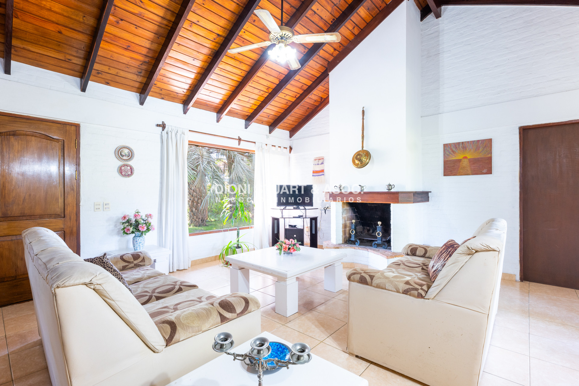 Casa ID.817 - CASA EN VENTA EN CANTEGRIL CON 3 DORMITORIOS Y DEPENDENCIA + PISCINA