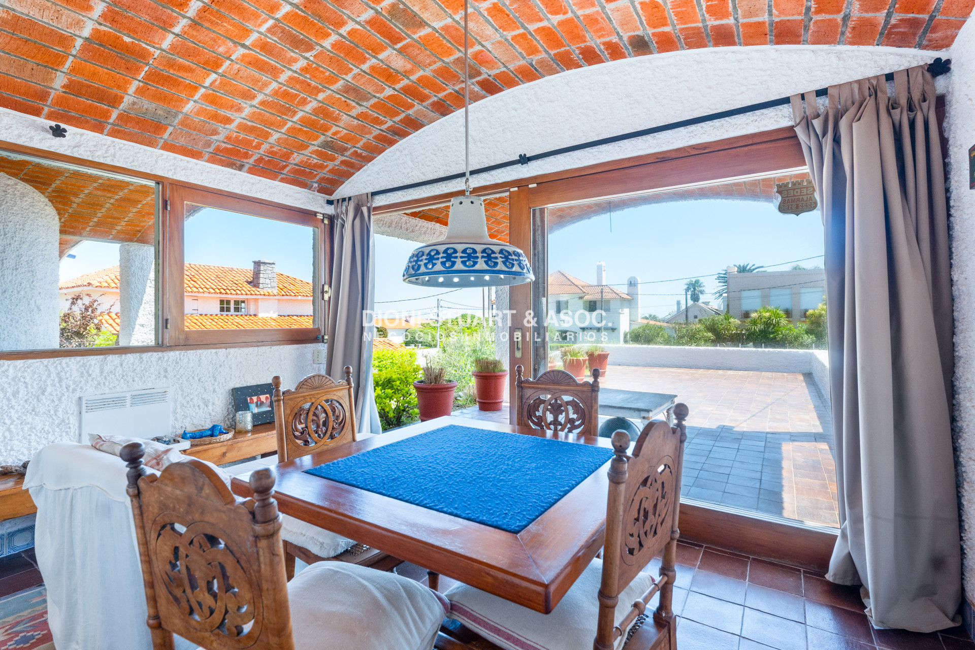 Casa ID.807 - CASA EN VENTA EN LA PENINSULA PUNTA DEL ESTE CON 4 DORMITORIOS