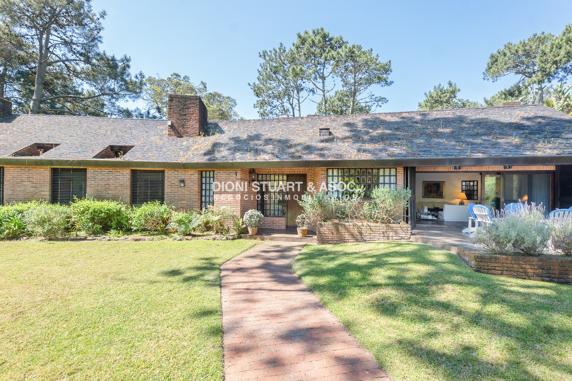 Casa ID.804 - CASA EN EL GOLF DE 6 DORMITORIOS - EXCELENTE CONSTRUCCIÓN