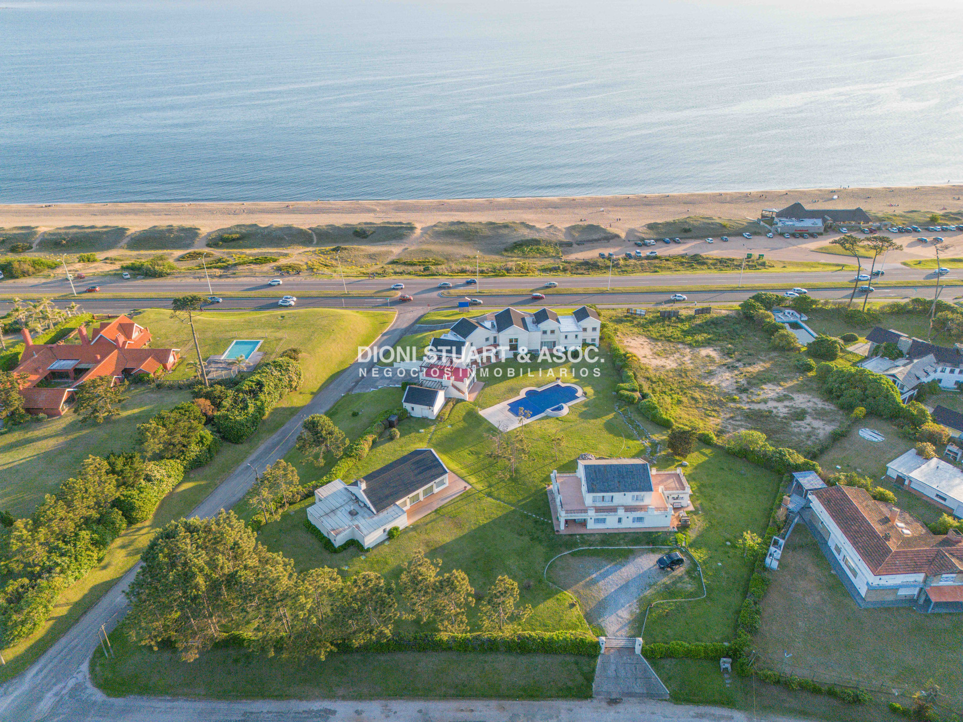 Casa ID.769 - Mansion En Primera Linea Playa Mansa