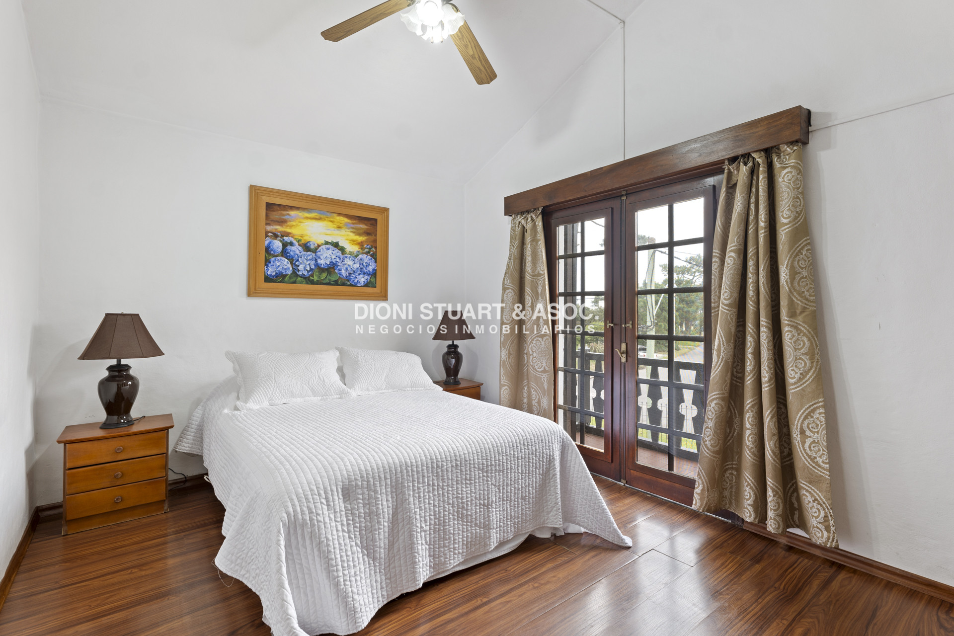 Casa ID.680 - CASA EN ALQUILER ANUAL EN LA MANSA - 5 DORMITORIOS - CON PISCINA