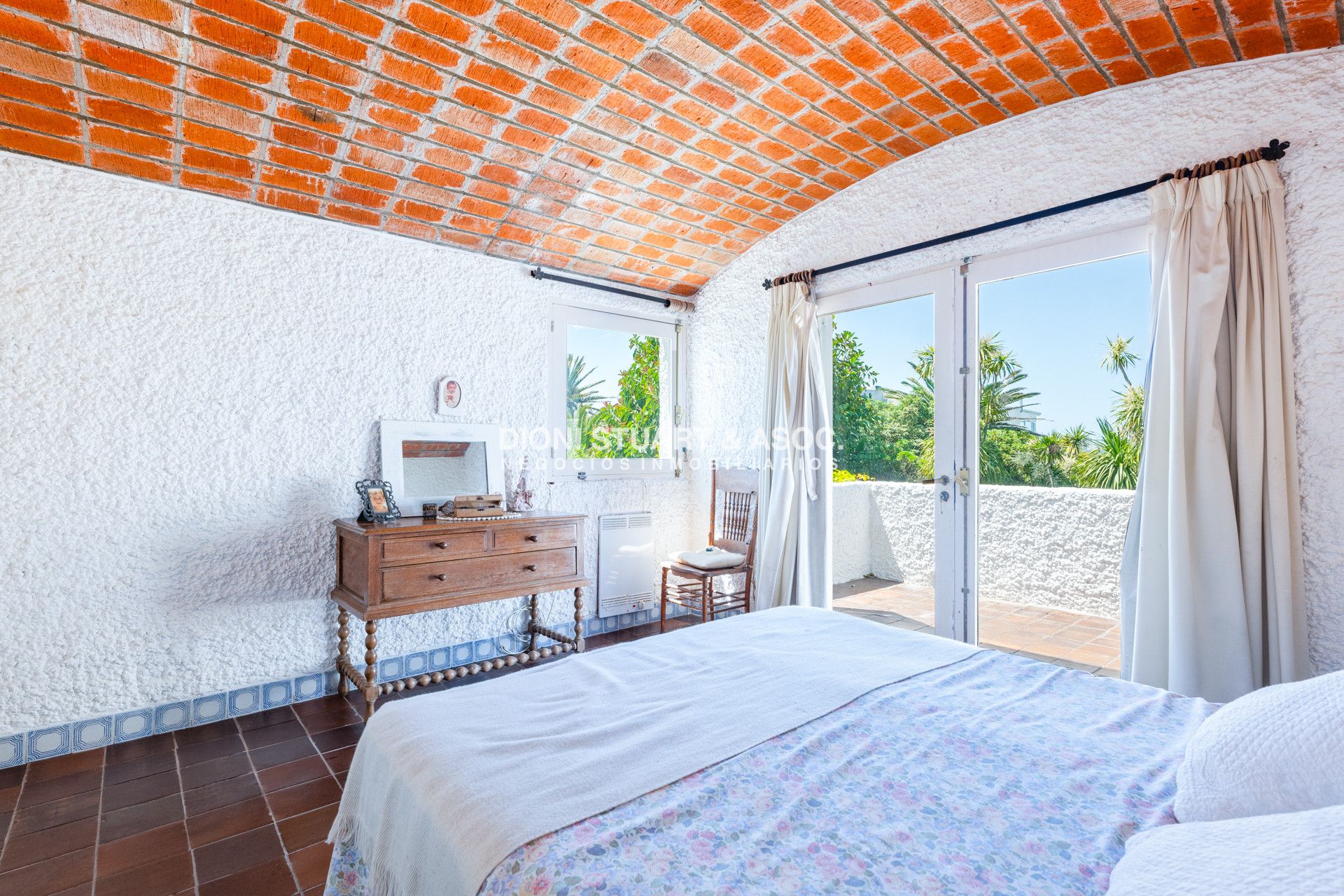 Casa ID.807 - CASA EN VENTA EN LA PENINSULA PUNTA DEL ESTE CON 4 DORMITORIOS