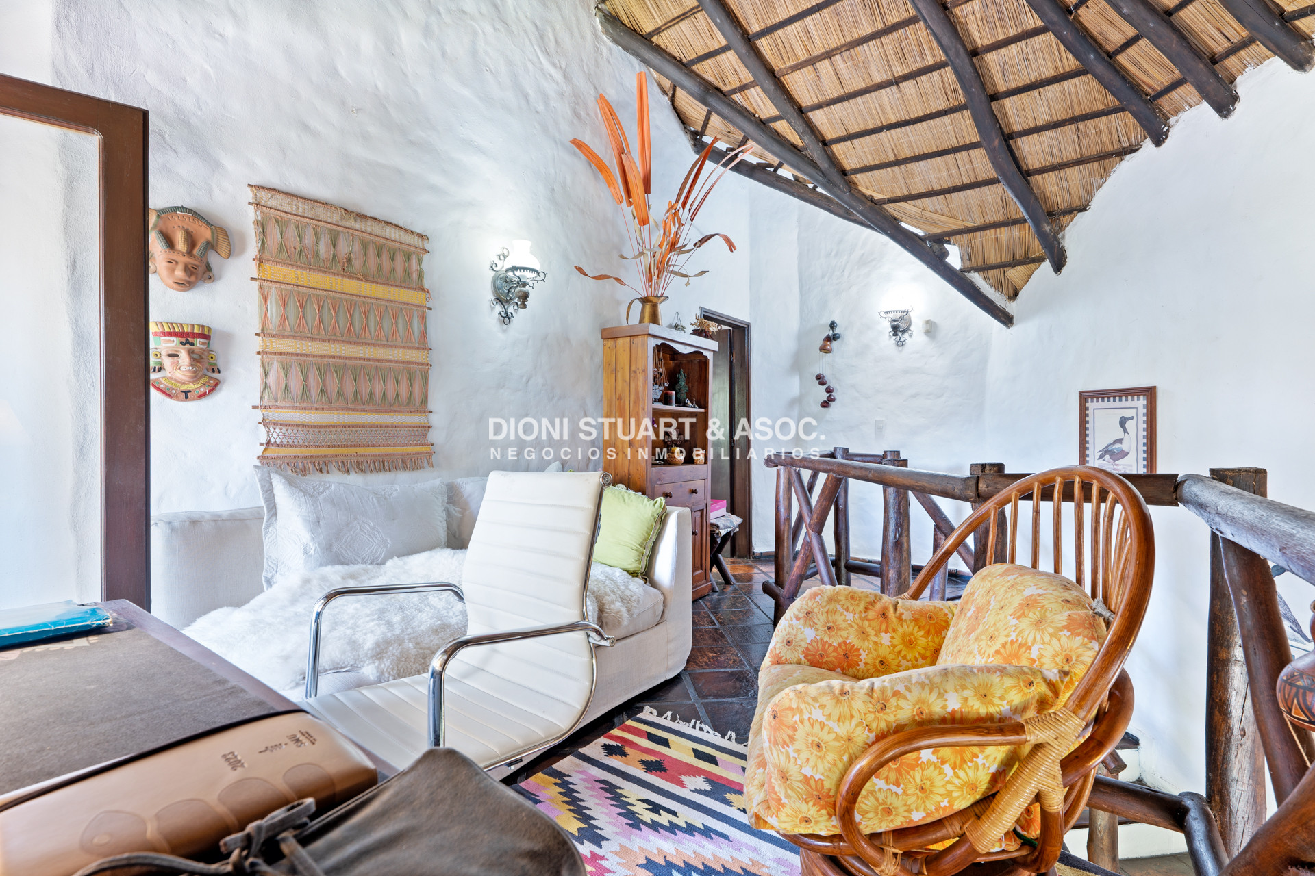 Casa ID.600 - Casa en Pinares - 5 Dorm - Arq. Margoniner