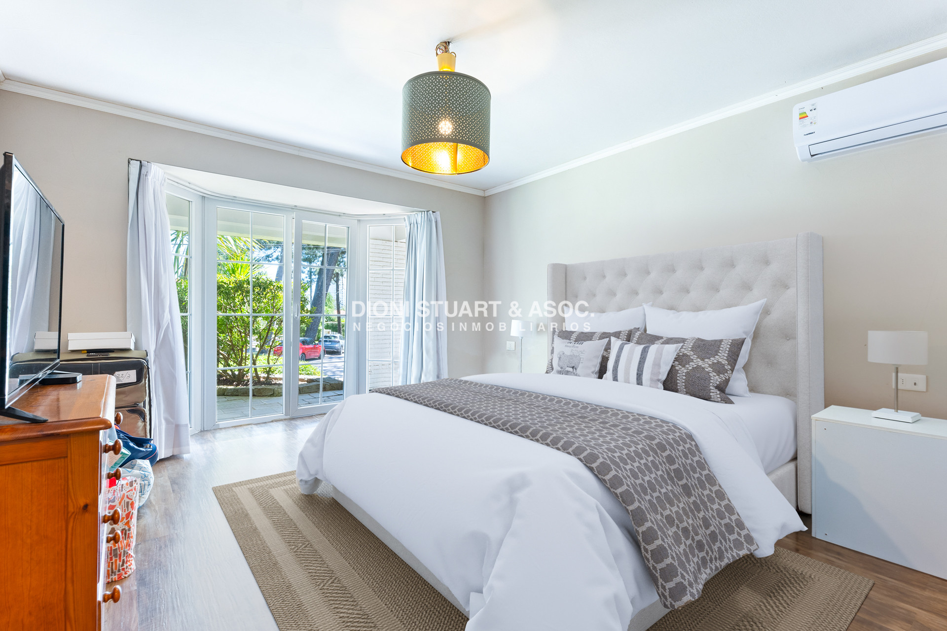 Casa ID.863 - Casa en La Mansa en Venta - 3 Dorm - Piscina