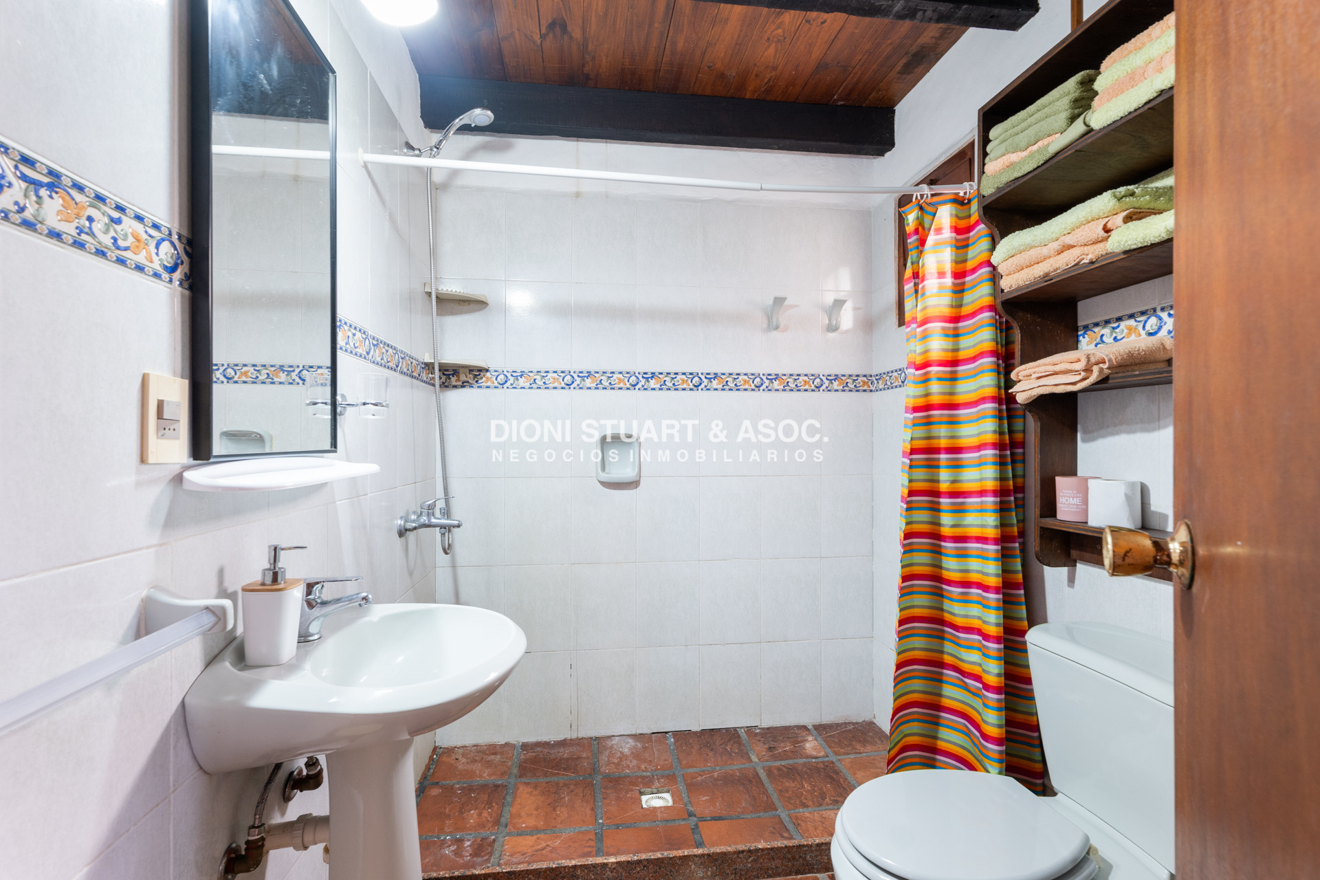 Casa ID.730 - Casa en Piedras del Chileno - 5 Dormitorios y 4 Baños - A 2 Cuadras del Mar