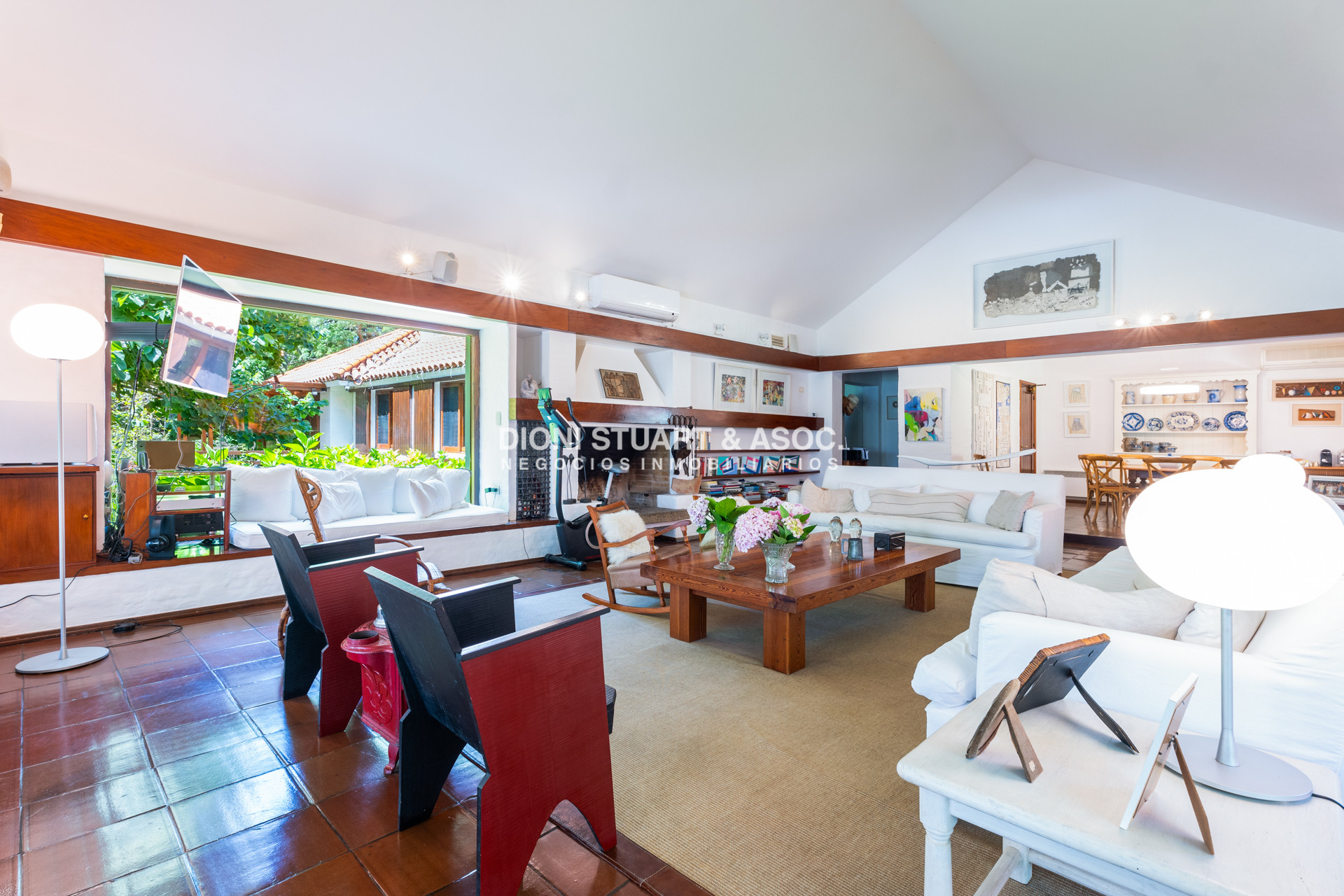Casa ID.889 - CASA EN VENTA IMPONENTE EN EL GOLF - SAN RAFAEL - 6 DORMITORIOS