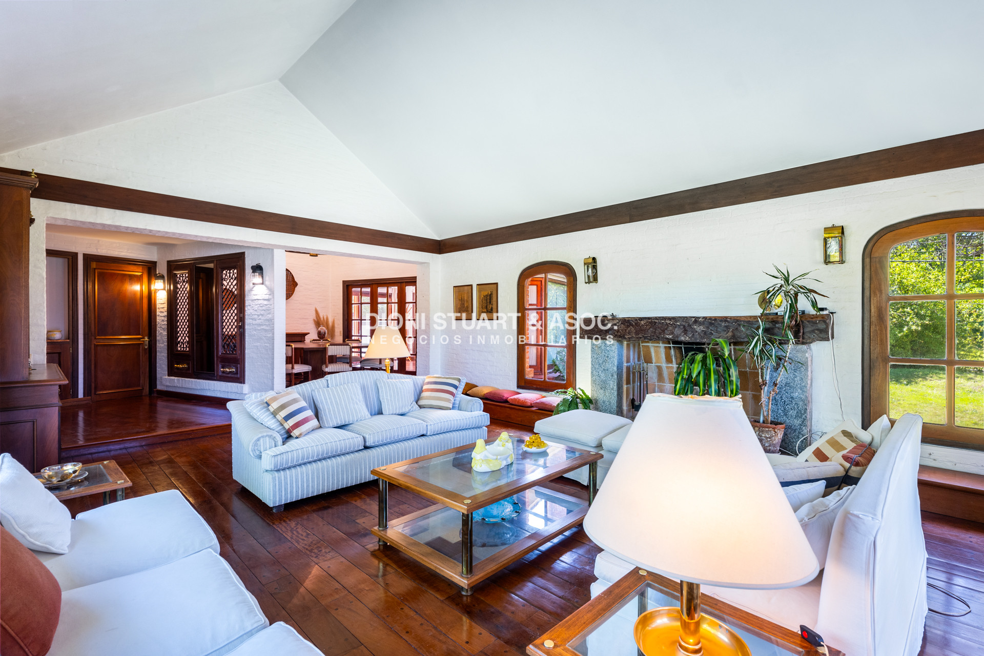 Casa ID.797 - Casa en Alquiler en Barrio Golf - Playa Brava - 5 Dormitorios y Piscina