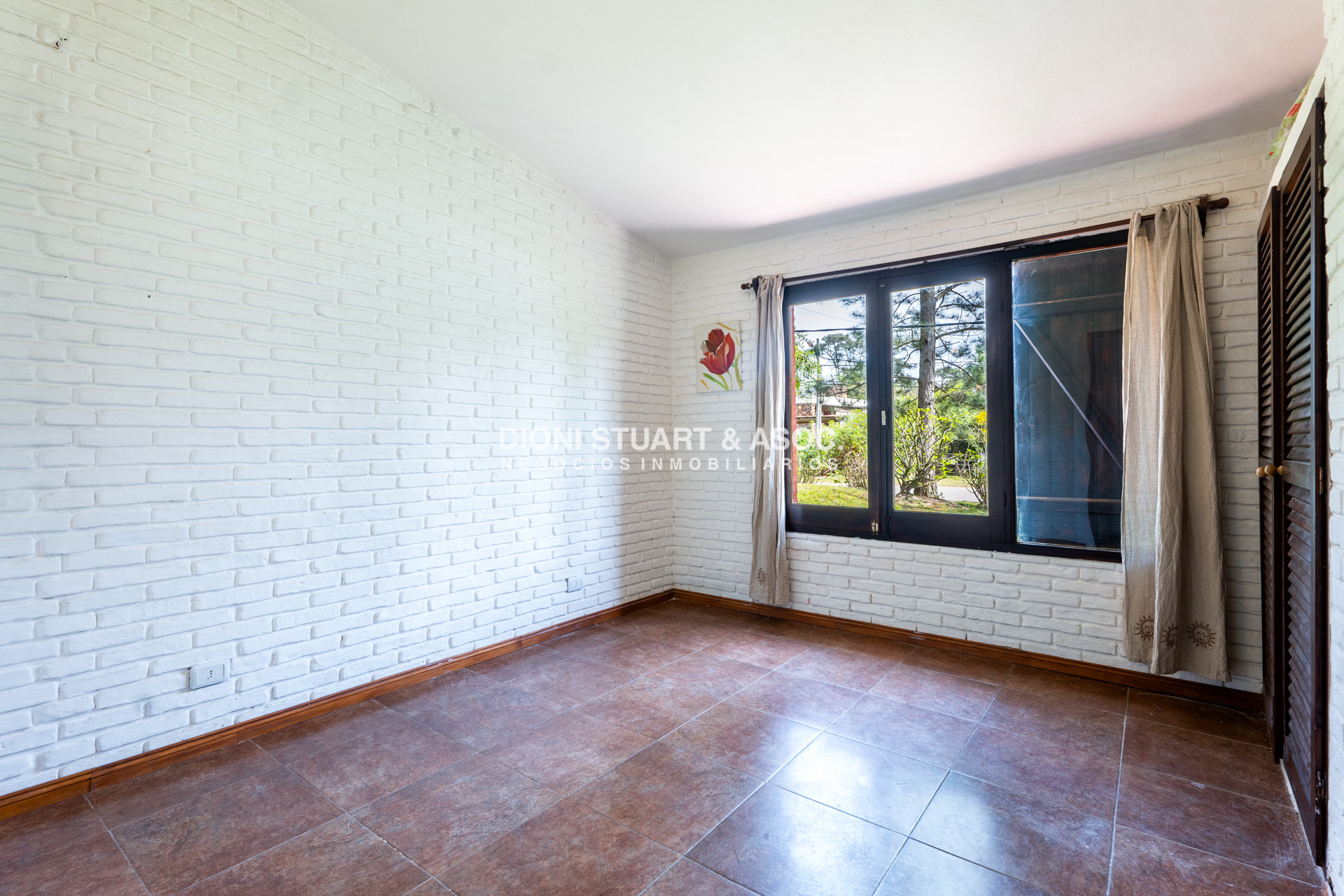 Casa ID.434 - Casa En Pinares en Oportunidad - 4 Dormitorios - Reciclada