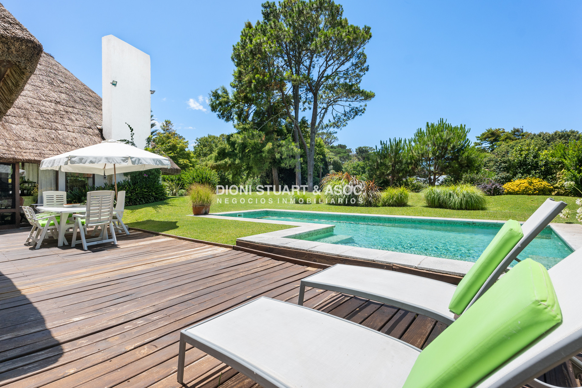 Casa ID.888 - CASA EN SAN RAFAEL - 4 DORMITORIOS - PISCINA CLIMATIZADA