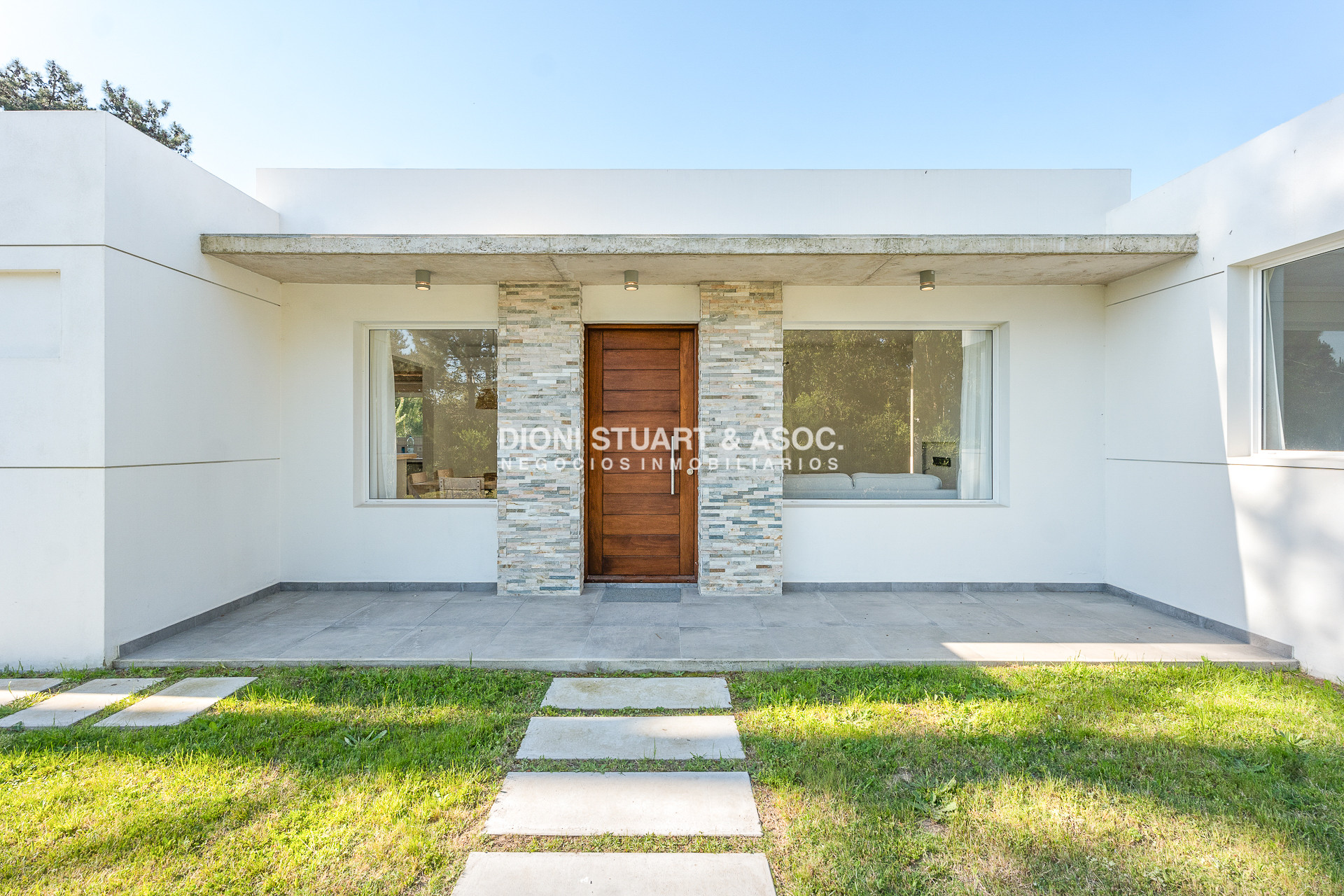 Casa ID.805 - CASA NUEVA EN VENTA EN MONTOYA LA BARRA - 3 DORMITORIOS Y PISCINA