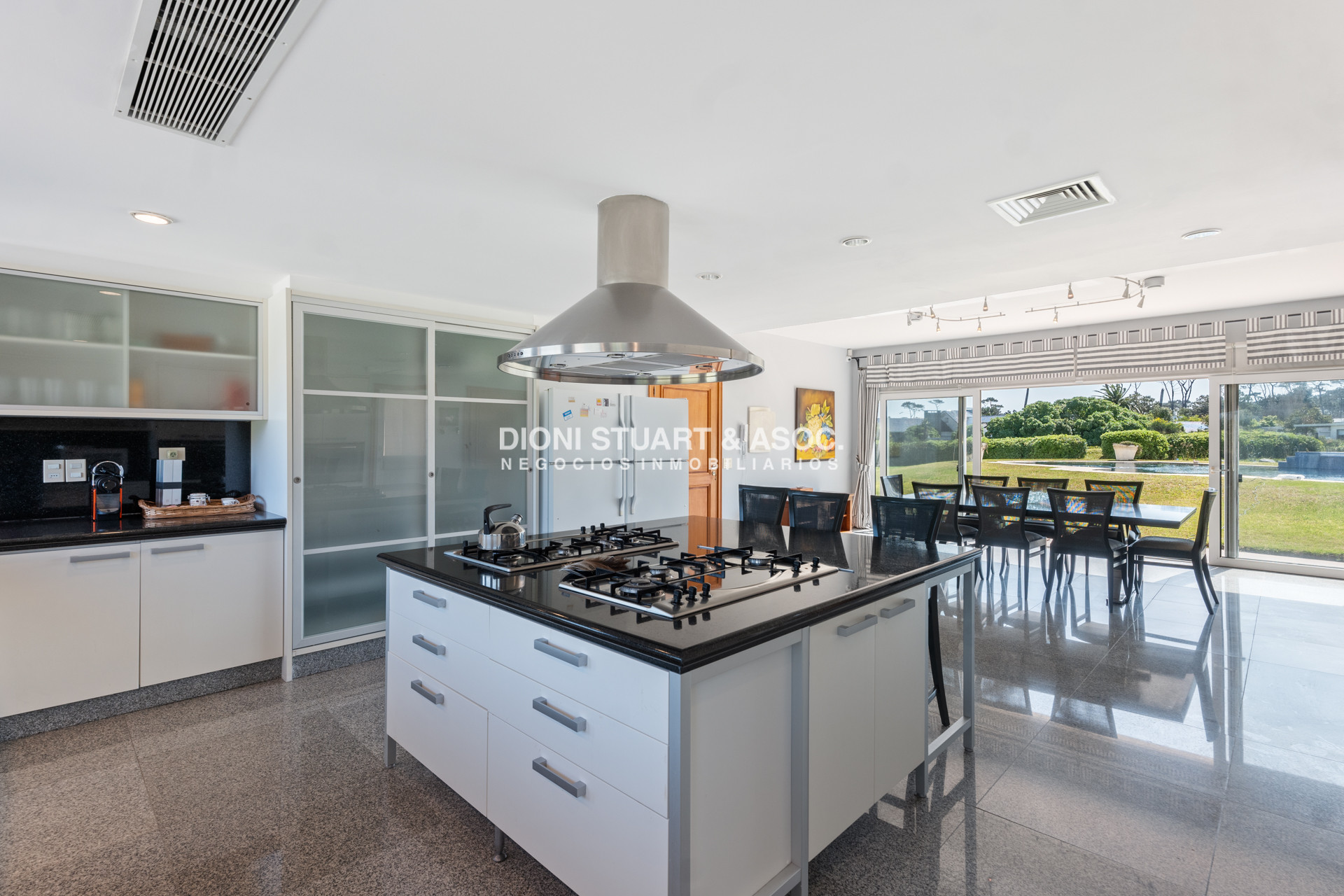 Casa ID.769 - Mansion En Primera Linea Playa Mansa
