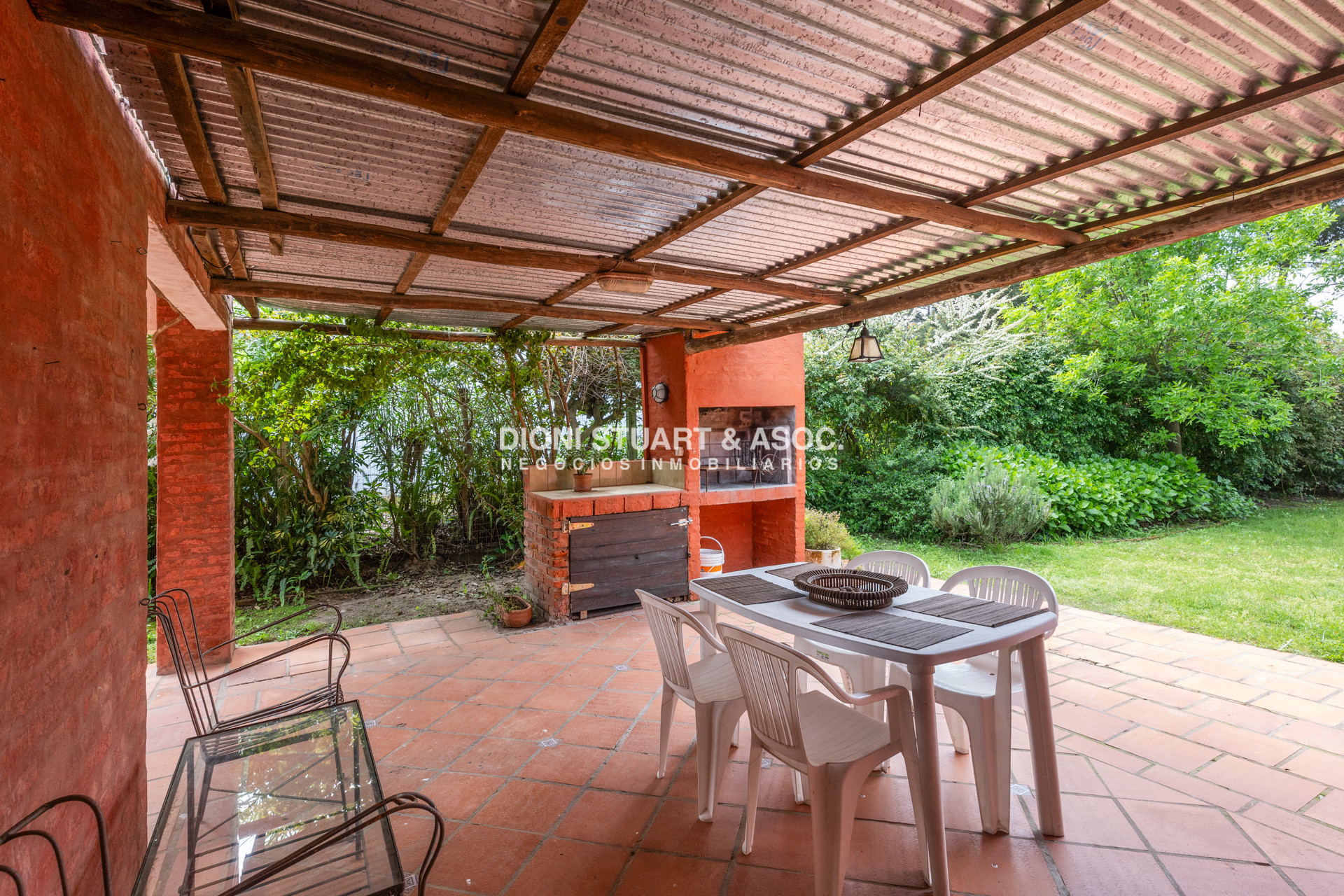 Casa ID.434 - Casa En Pinares en Oportunidad - 4 Dormitorios - Reciclada