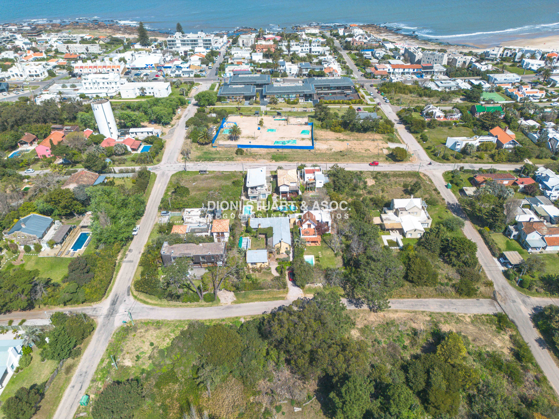 Casa ID.765 - ALQUILER DE TEMPORADA CASA EN LA BARRA CON 4 DORMITORIOS Y PISCINA MUY CERCA DEL MAR