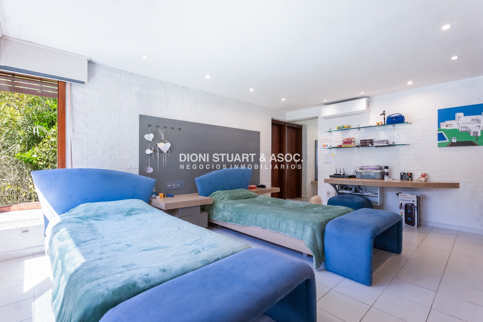 Casa ID.1132 - VENTA CASA EN EL GOLF - 5 DORMITORIOS + DEPENDENCIA - MEGA BARBACOA