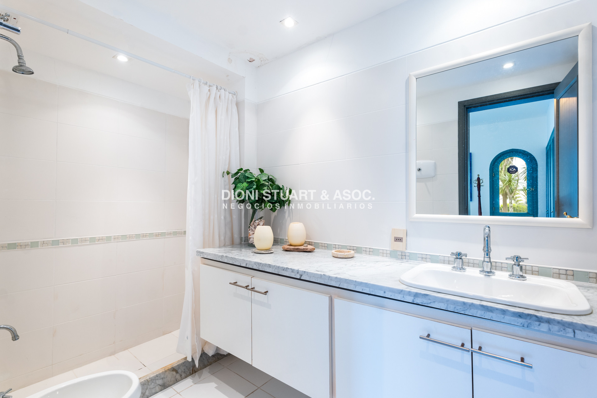 Casa ID.803 - CASA EN VENTA EN EL GOLF CON 8 DORMITORIOS EN SUTIE