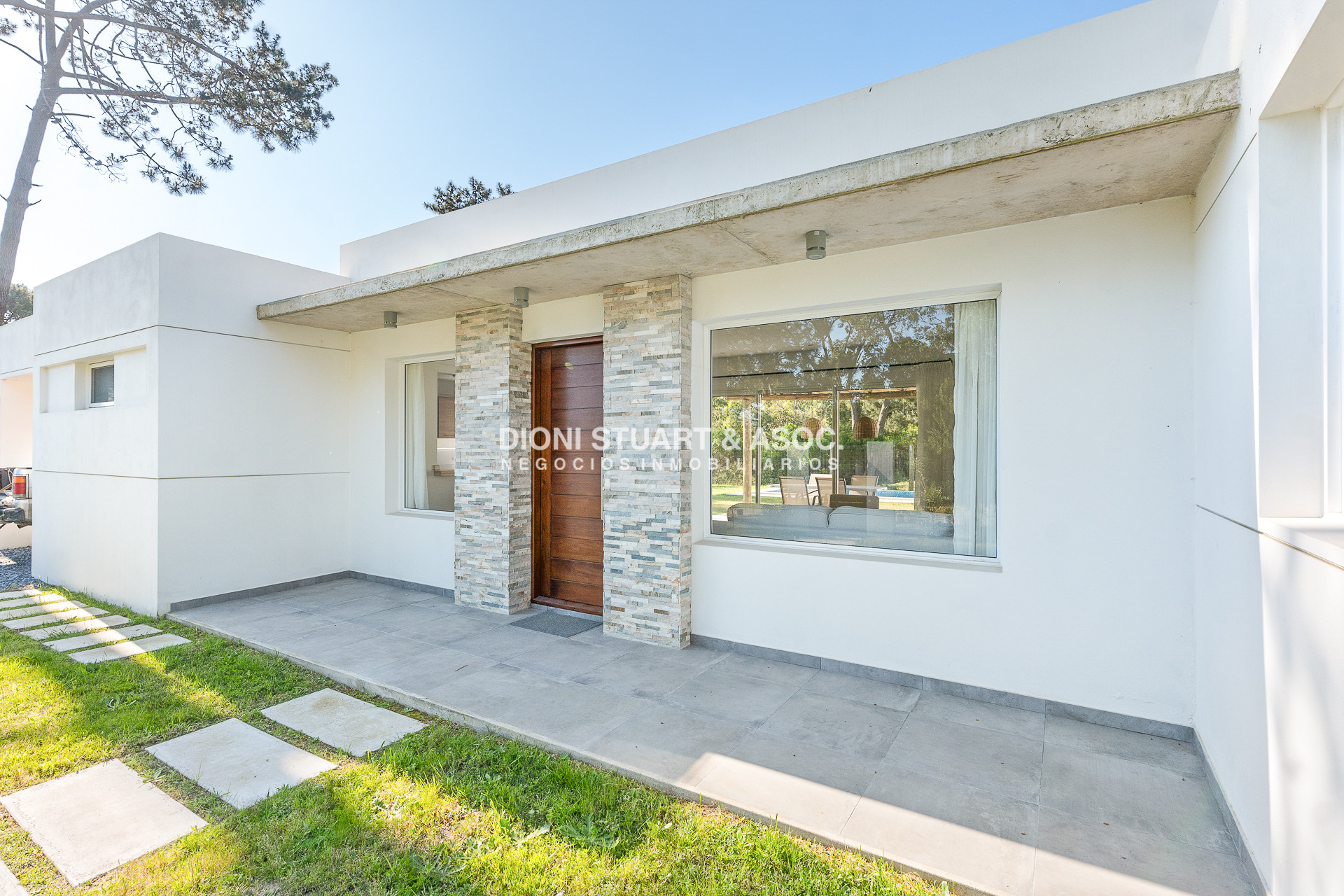 Casa ID.805 - CASA NUEVA EN VENTA EN MONTOYA LA BARRA - 3 DORMITORIOS Y PISCINA