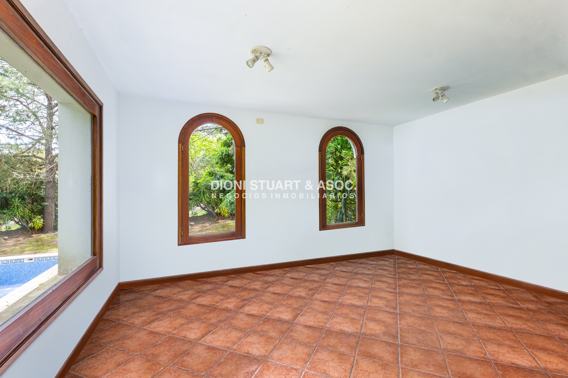Casa ID.803 - CASA EN VENTA EN EL GOLF CON 8 DORMITORIOS EN SUTIE