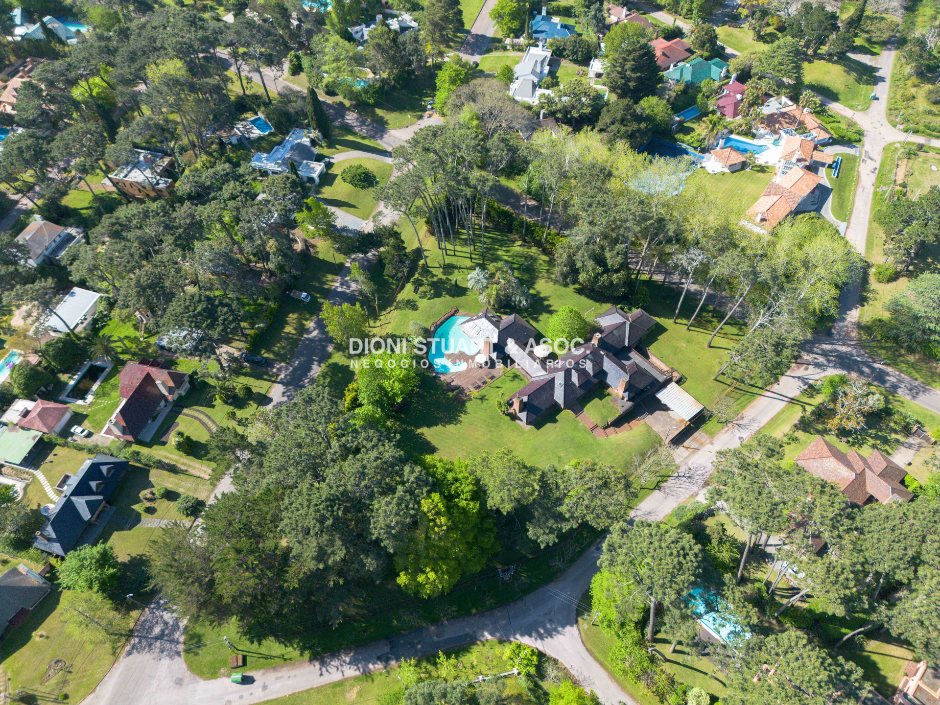 Casa ID.1141 - MANSIÓN EN LUGANO - CERCA DE TODO