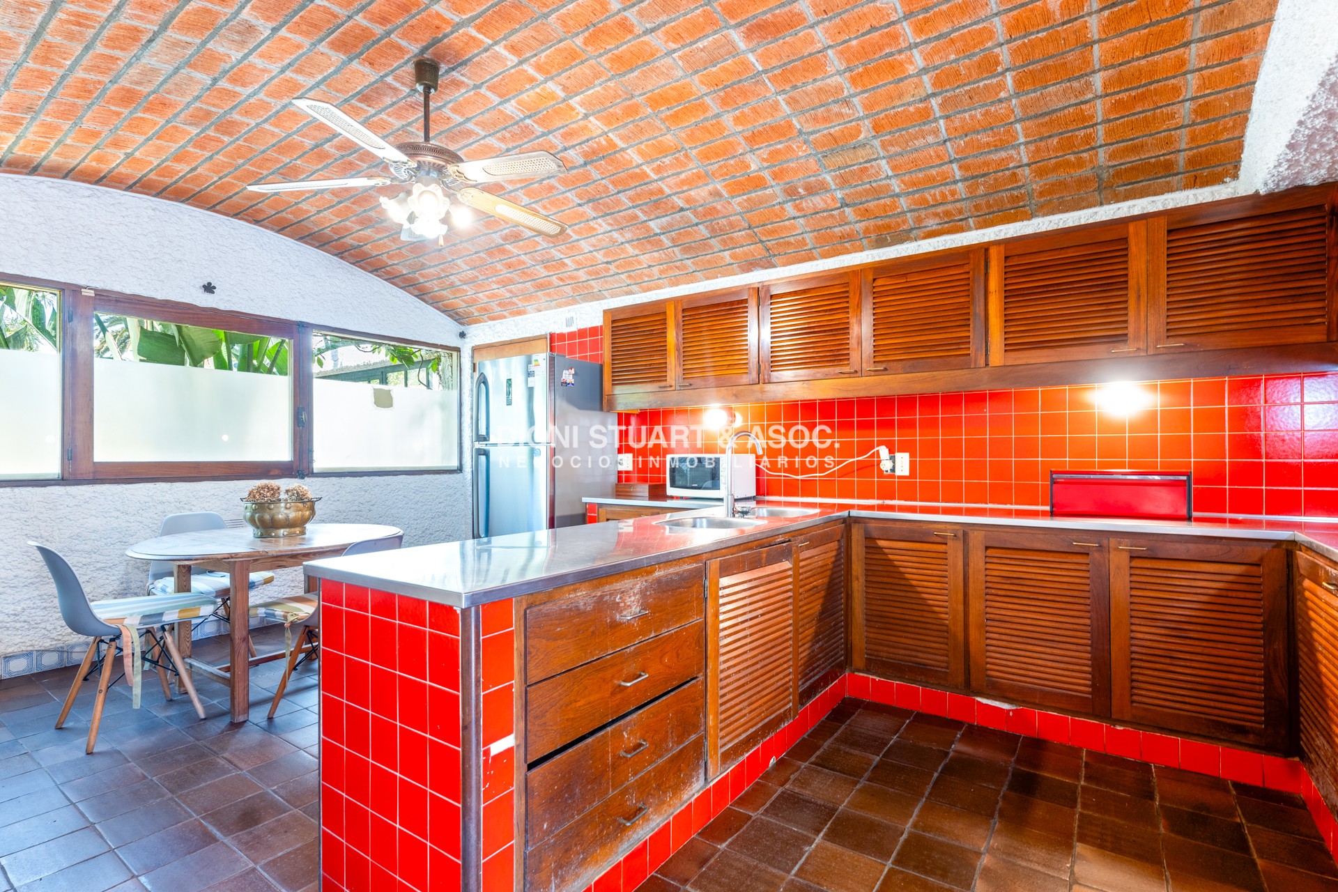 Casa ID.807 - CASA EN VENTA EN LA PENINSULA PUNTA DEL ESTE CON 4 DORMITORIOS