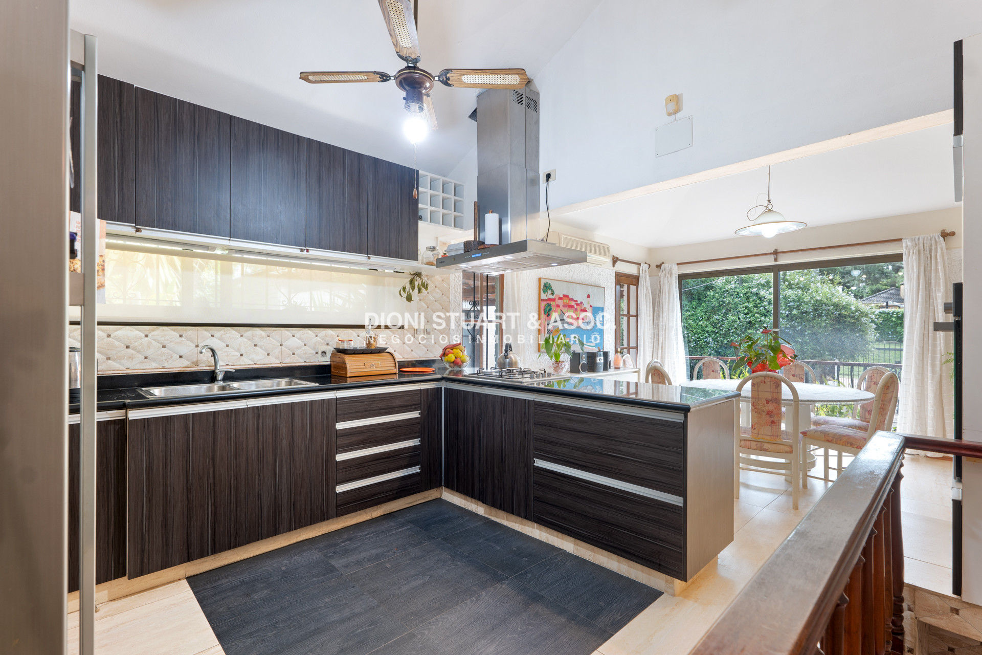 Casa ID.644 - OPORTUNIDAD - CASA EN ROOSEVELT - 5 DORMITORIOS Y 5 BAÑOS - PISCINA CLIMATIZADA