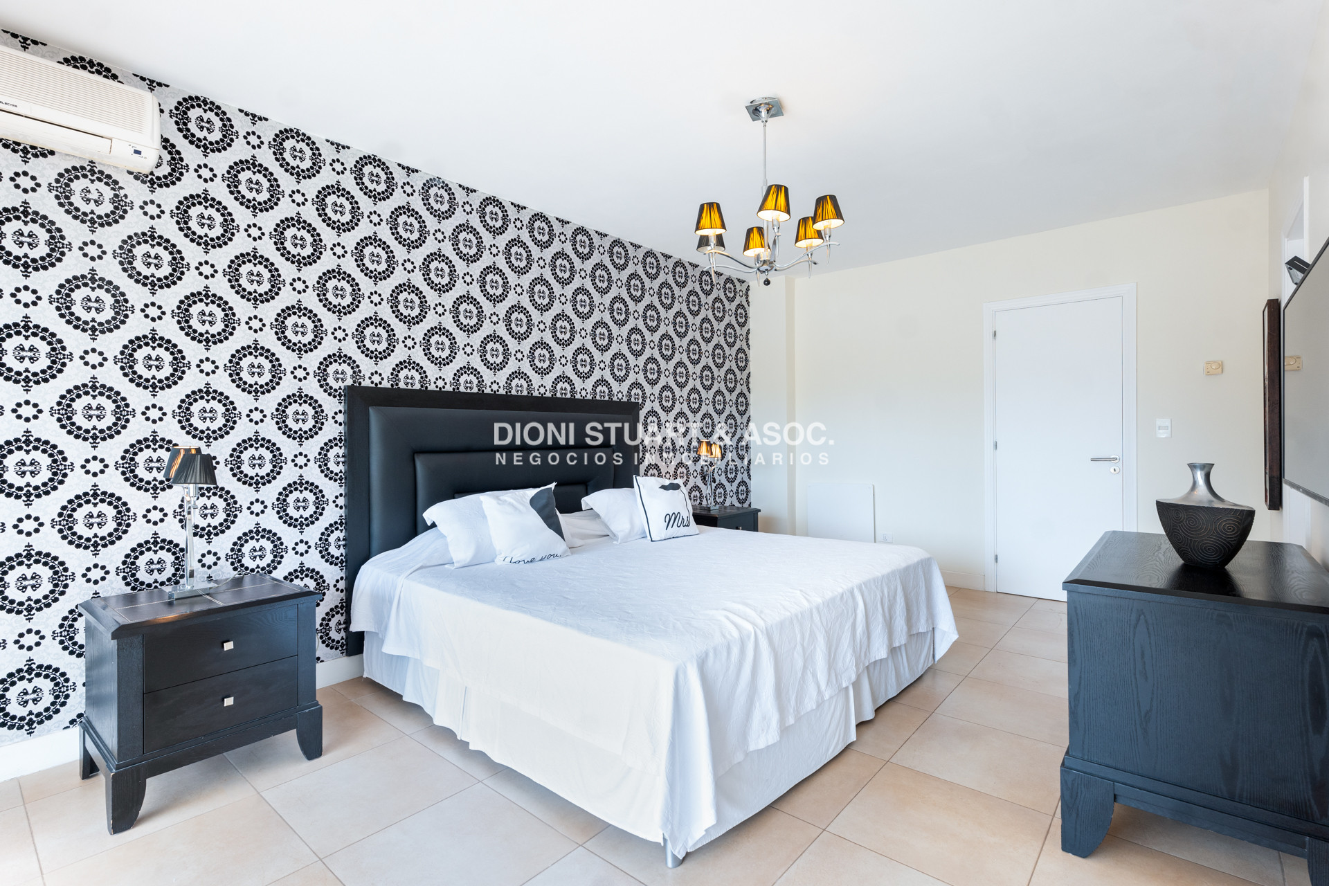 Casa ID.809 - Casa en Boluevard Park - 5 Dormitorios