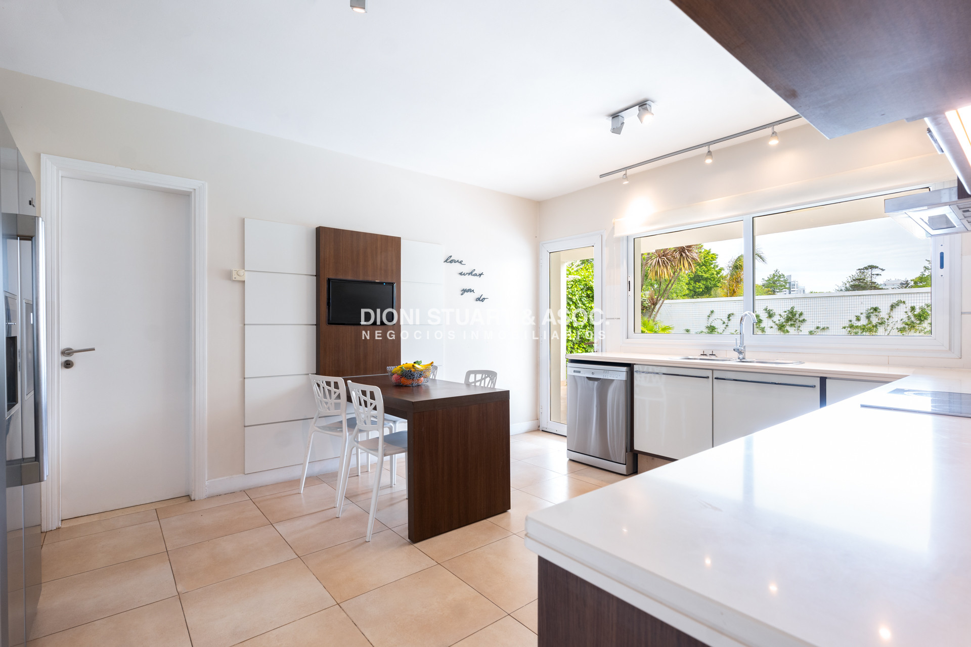 Casa ID.809 - Casa en Boluevard Park - 5 Dormitorios