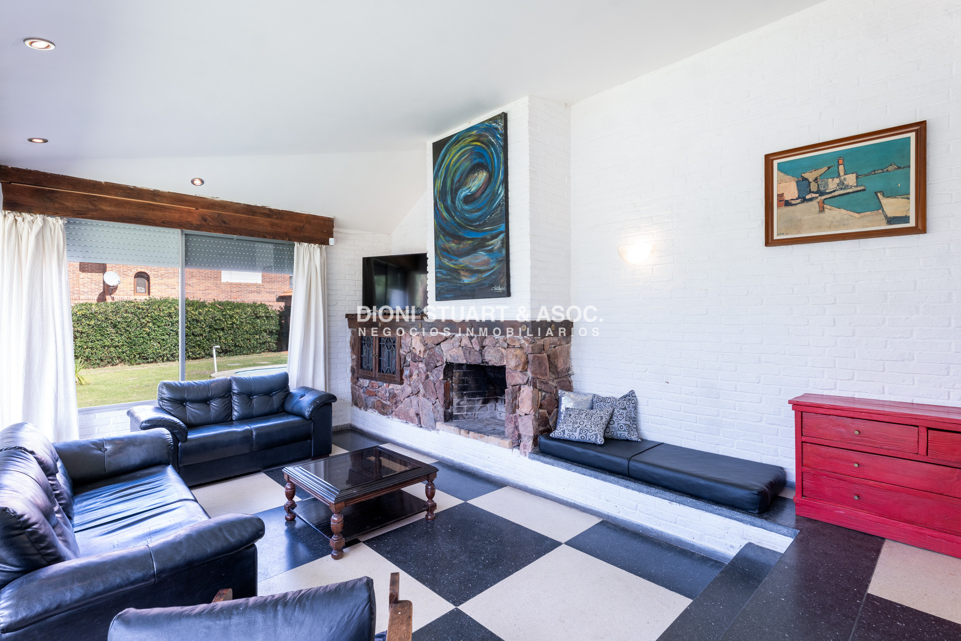 Casa ID.941 - CASA EN VENTA CERCA DEL MAR PLAYA BRAVA RINCON DEL INDIO - 4 DORMITORIOS + BARBACOA + PISCINA