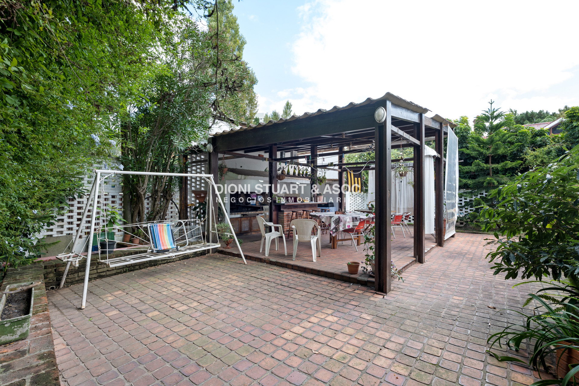 Casa ID.644 - OPORTUNIDAD - CASA EN ROOSEVELT - 5 DORMITORIOS Y 5 BAÑOS - PISCINA CLIMATIZADA