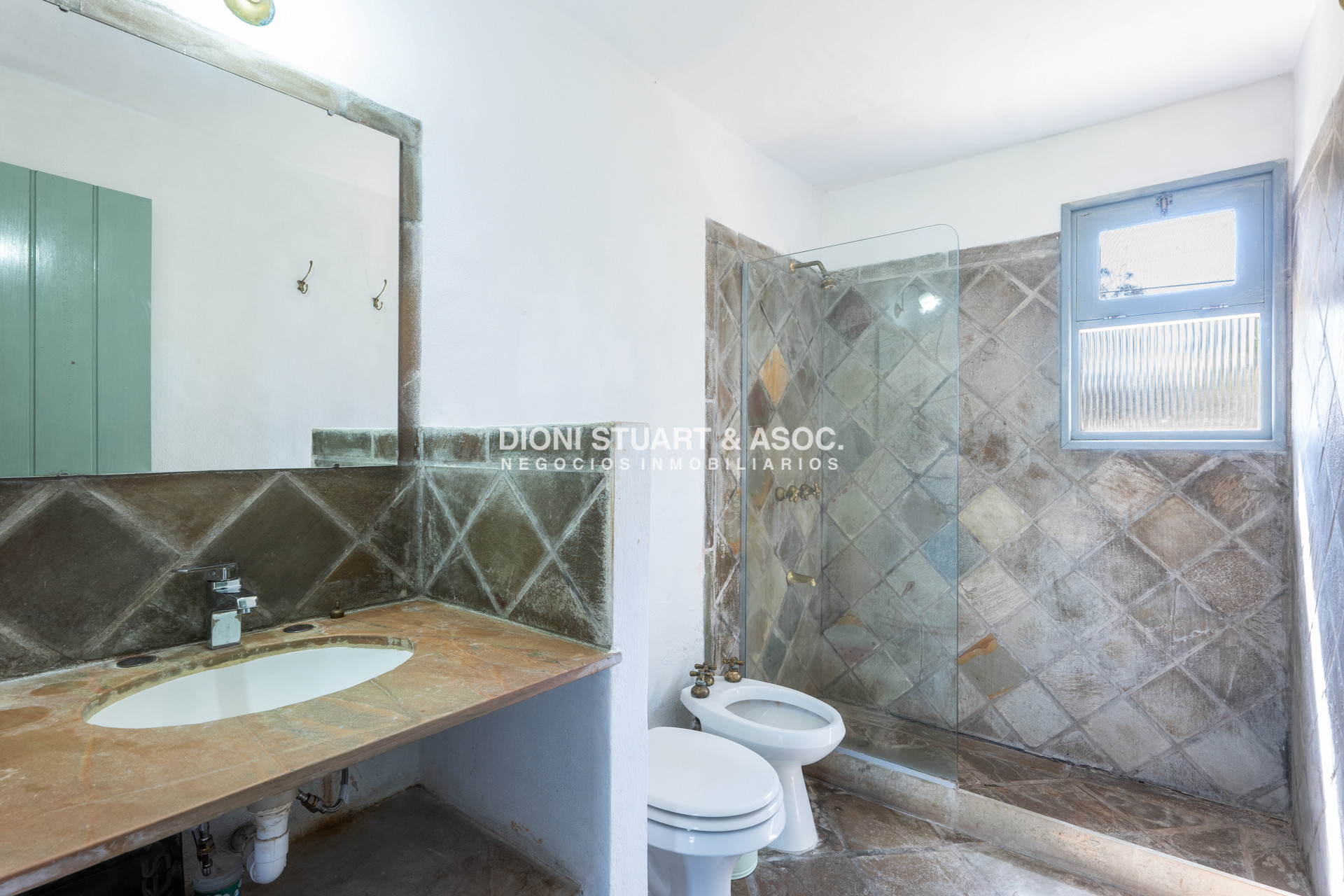 Casa ID.765 - ALQUILER DE TEMPORADA CASA EN LA BARRA CON 4 DORMITORIOS Y PISCINA MUY CERCA DEL MAR