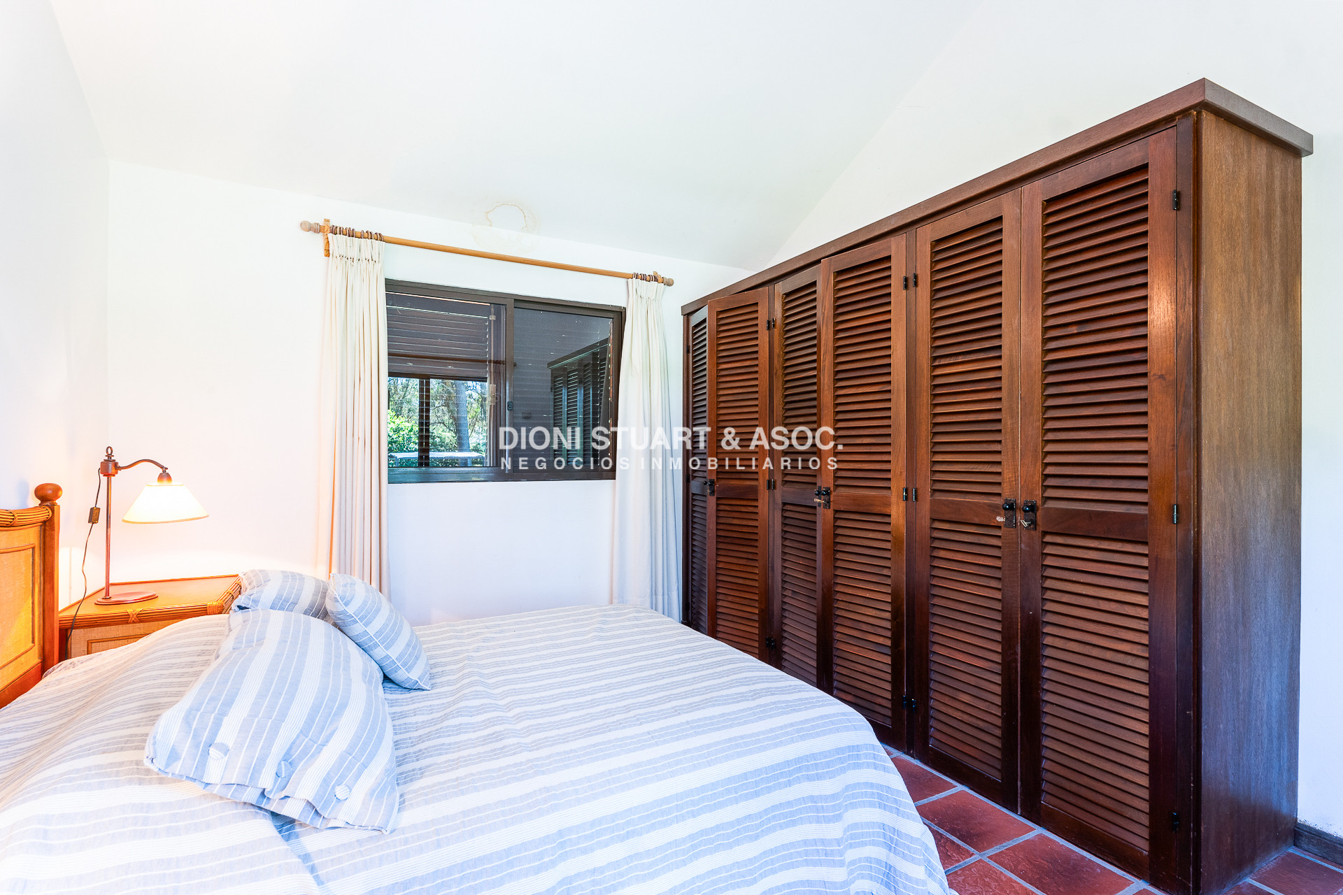 Casa ID.804 - CASA EN EL GOLF DE 6 DORMITORIOS - EXCELENTE CONSTRUCCIÓN