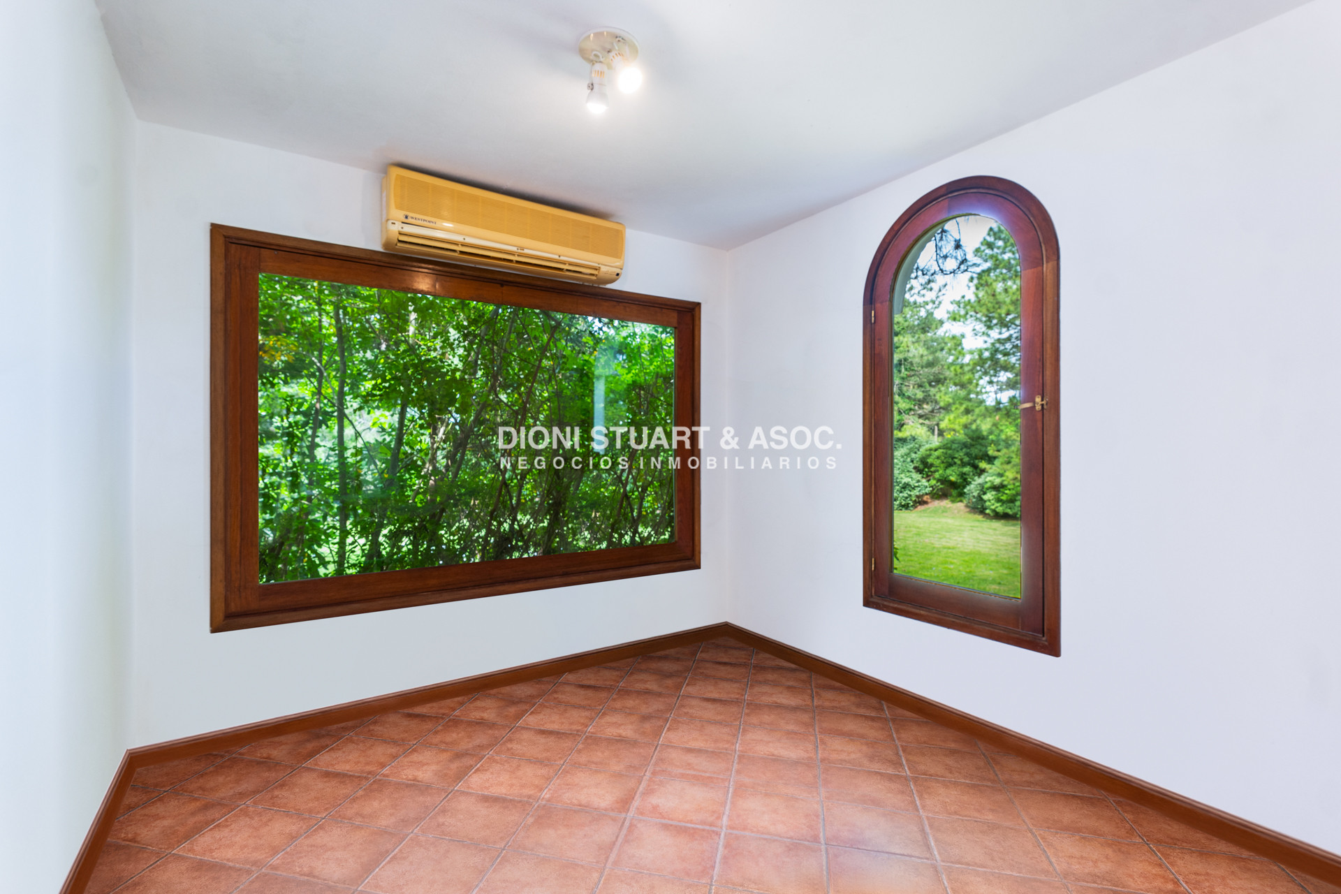 Casa ID.803 - CASA EN VENTA EN EL GOLF CON 8 DORMITORIOS EN SUTIE