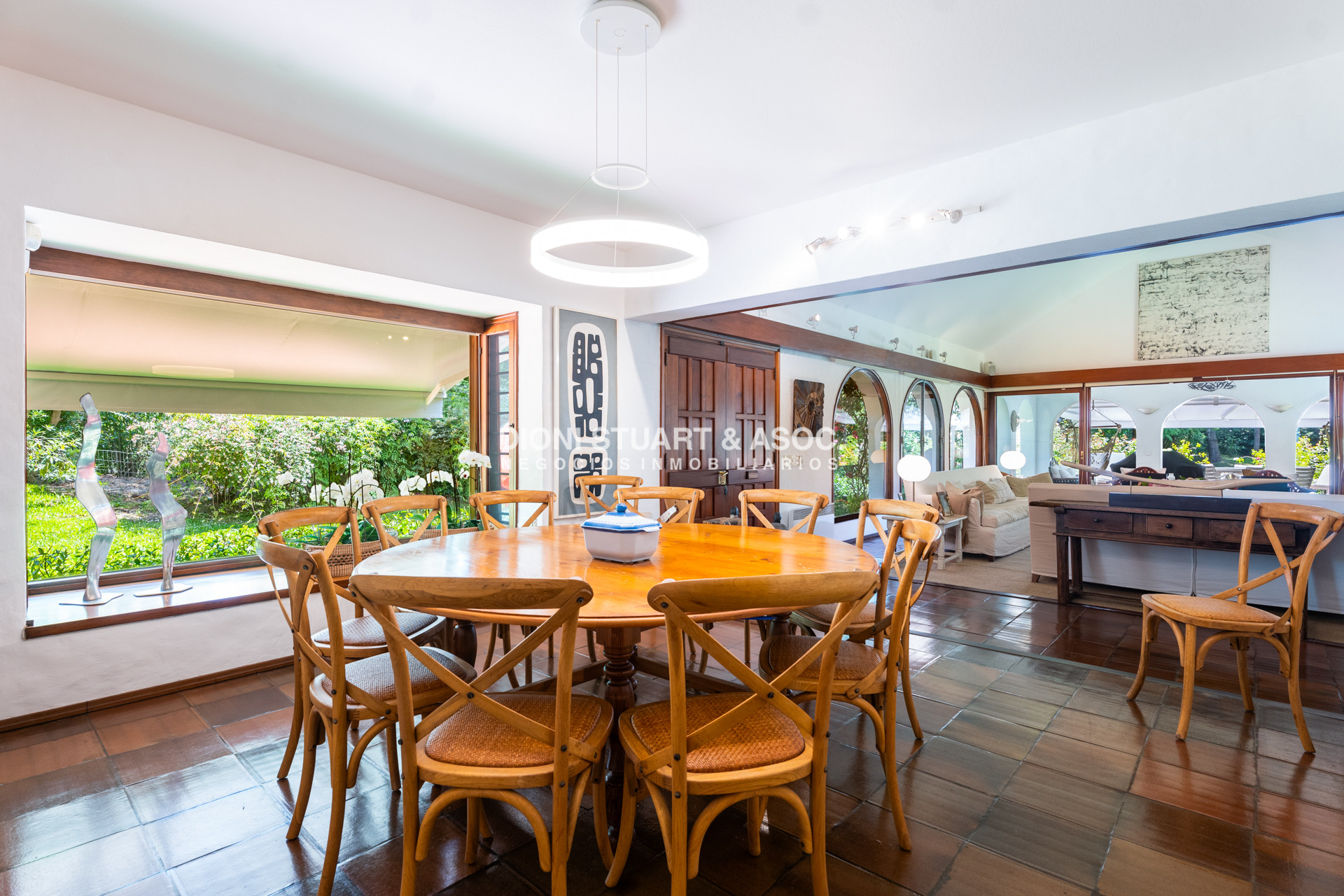 Casa ID.889 - CASA EN VENTA IMPONENTE EN EL GOLF - SAN RAFAEL - 6 DORMITORIOS