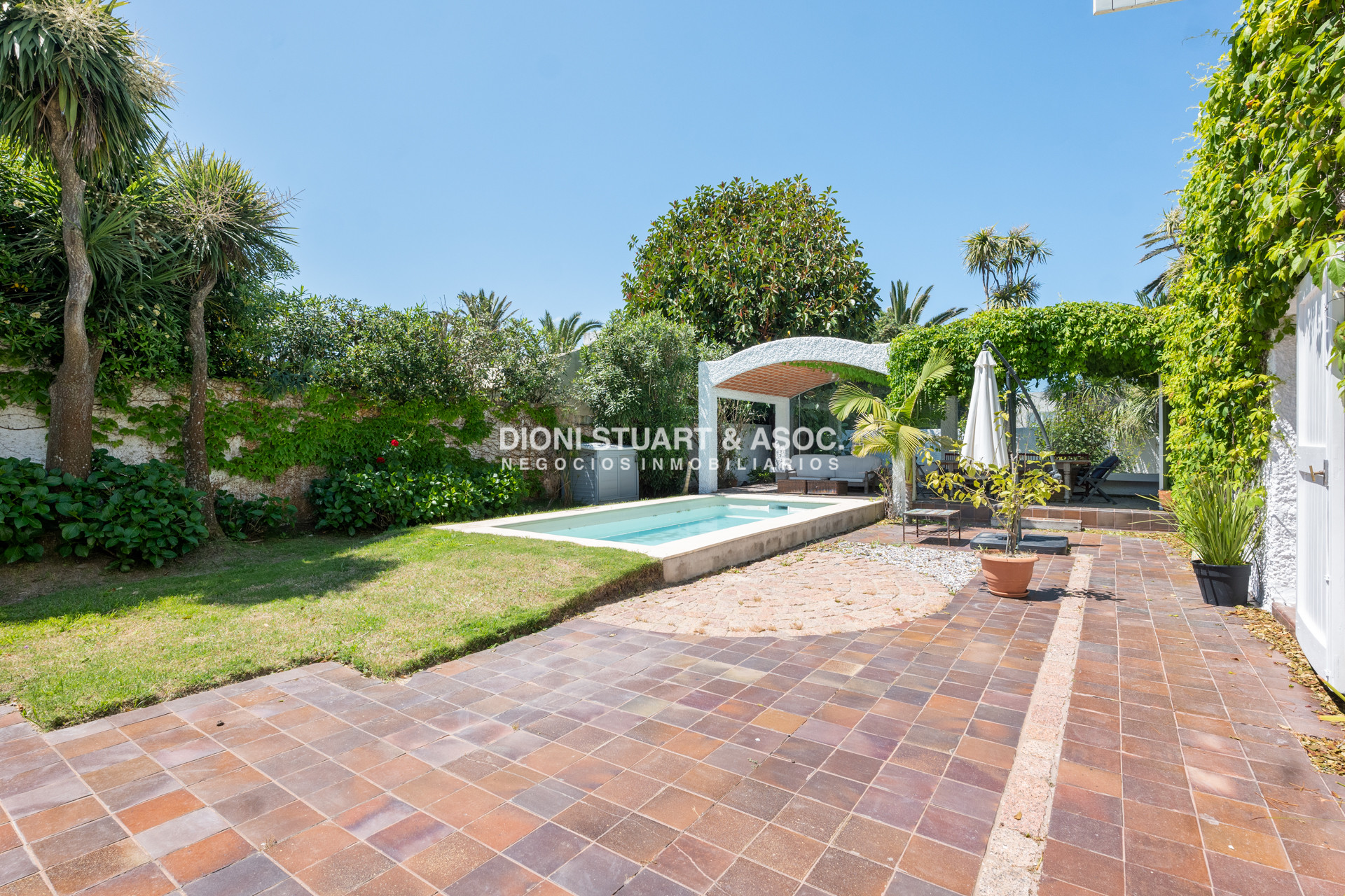 Casa ID.807 - CASA EN VENTA EN LA PENINSULA PUNTA DEL ESTE CON 4 DORMITORIOS
