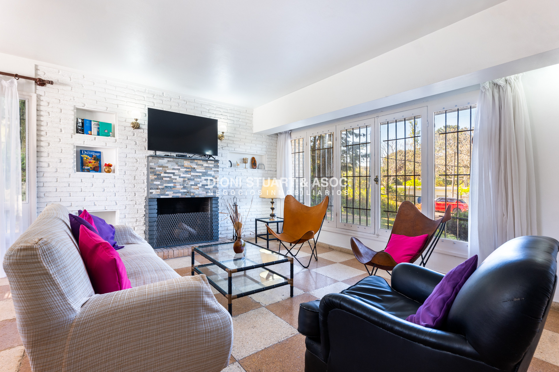 Casa ID.785 - CASA EN VENTA DE 5 DORMITORIOS CERCA DEL SHOPPING