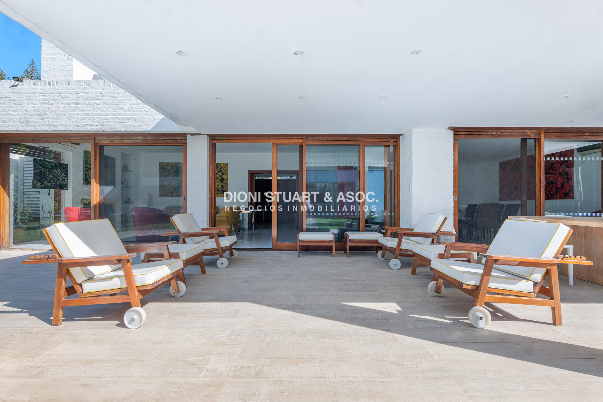 Casa ID.1132 - VENTA CASA EN EL GOLF - 5 DORMITORIOS + DEPENDENCIA - MEGA BARBACOA