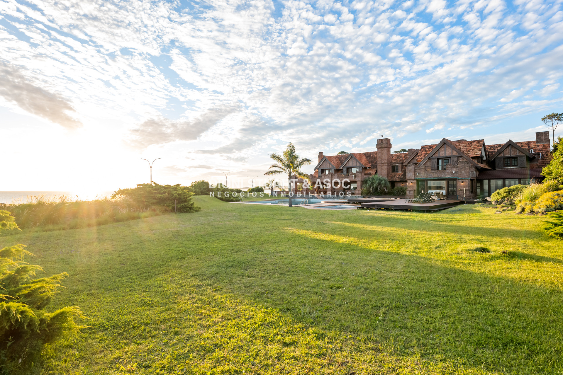 Casa ID.879 - MANSION FRENTE AL MAR - PLAYA MANSA