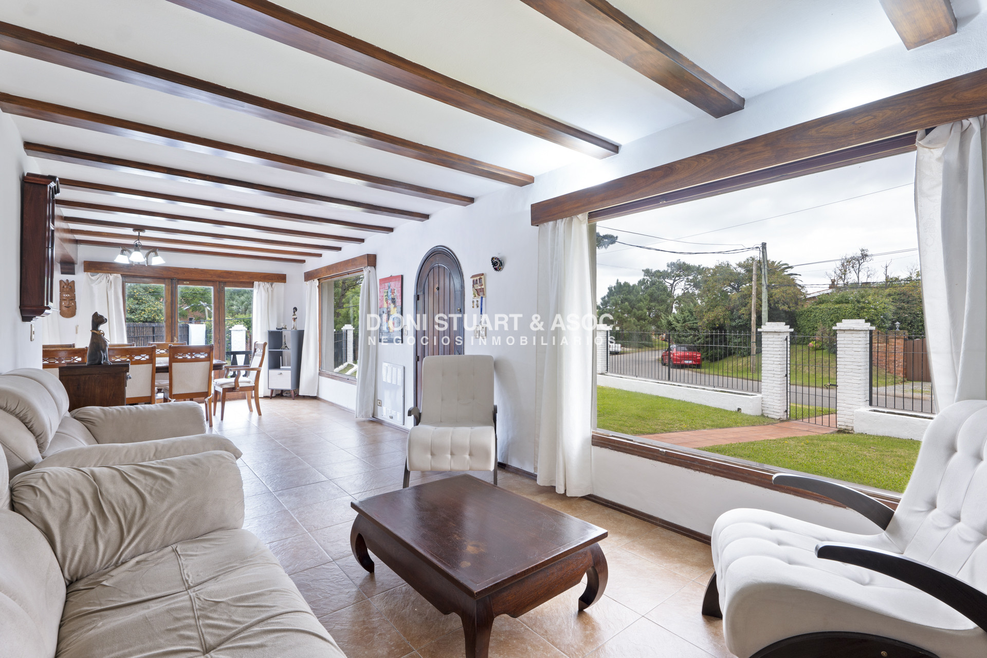 Casa ID.680 - CASA EN ALQUILER ANUAL EN LA MANSA - 5 DORMITORIOS - CON PISCINA